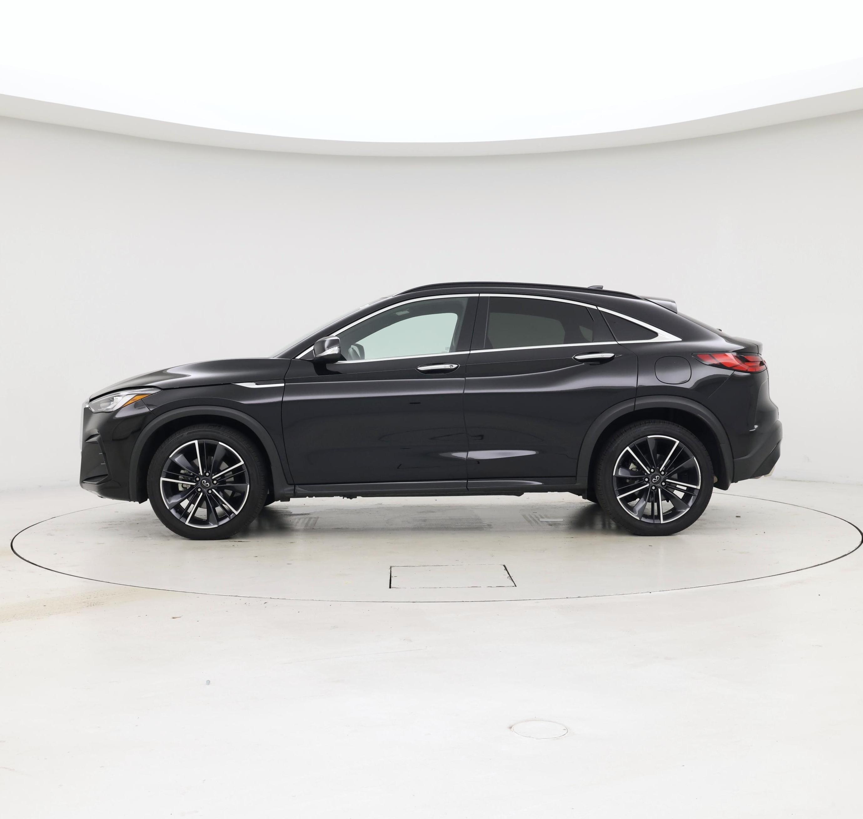 Thumbnail: 2023 INFINITI QX55 - 3