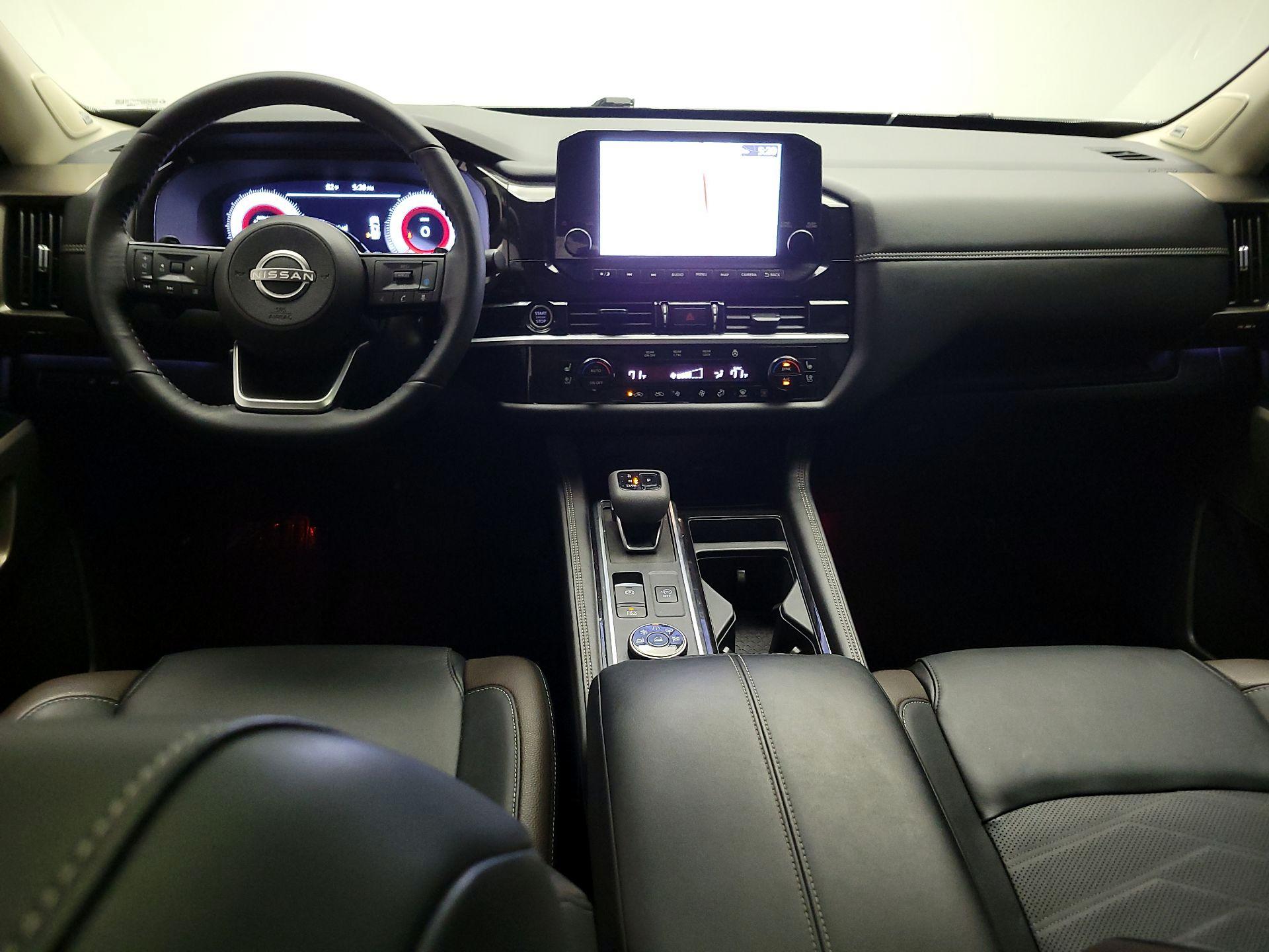 Thumbnail: 2024 Nissan Pathfinder - 8