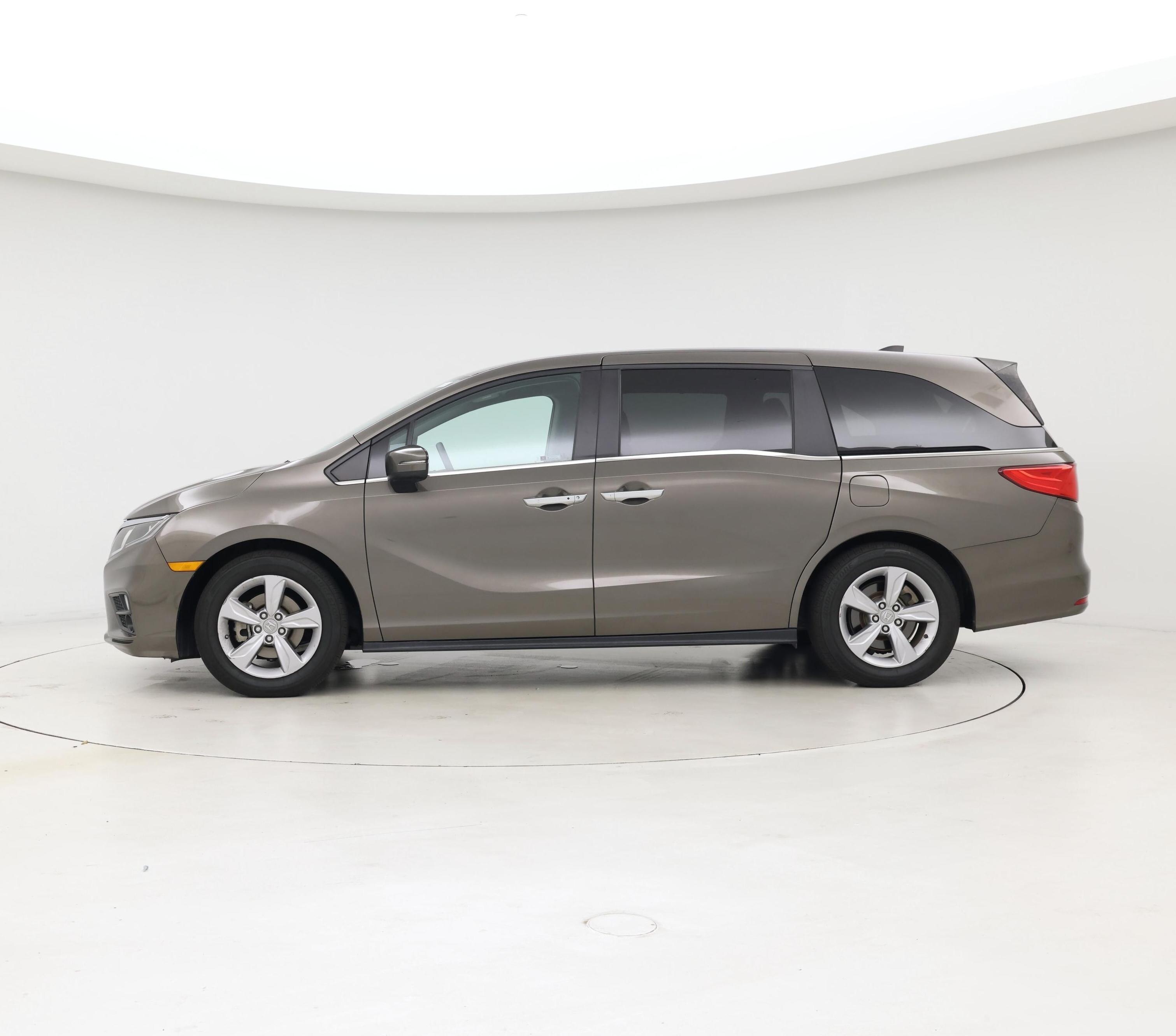 Thumbnail: 2020 Honda Odyssey - 3