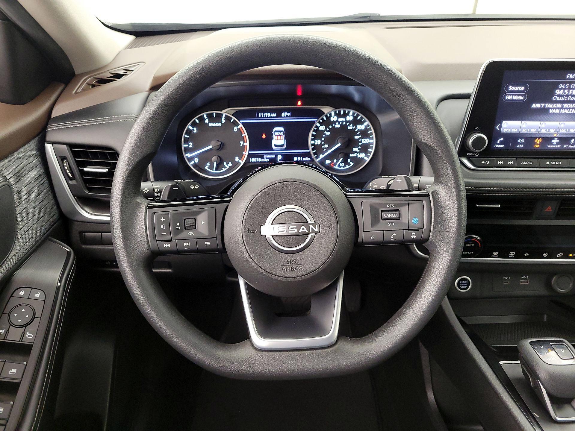 Thumbnail: 2023 Nissan Rogue - 10
