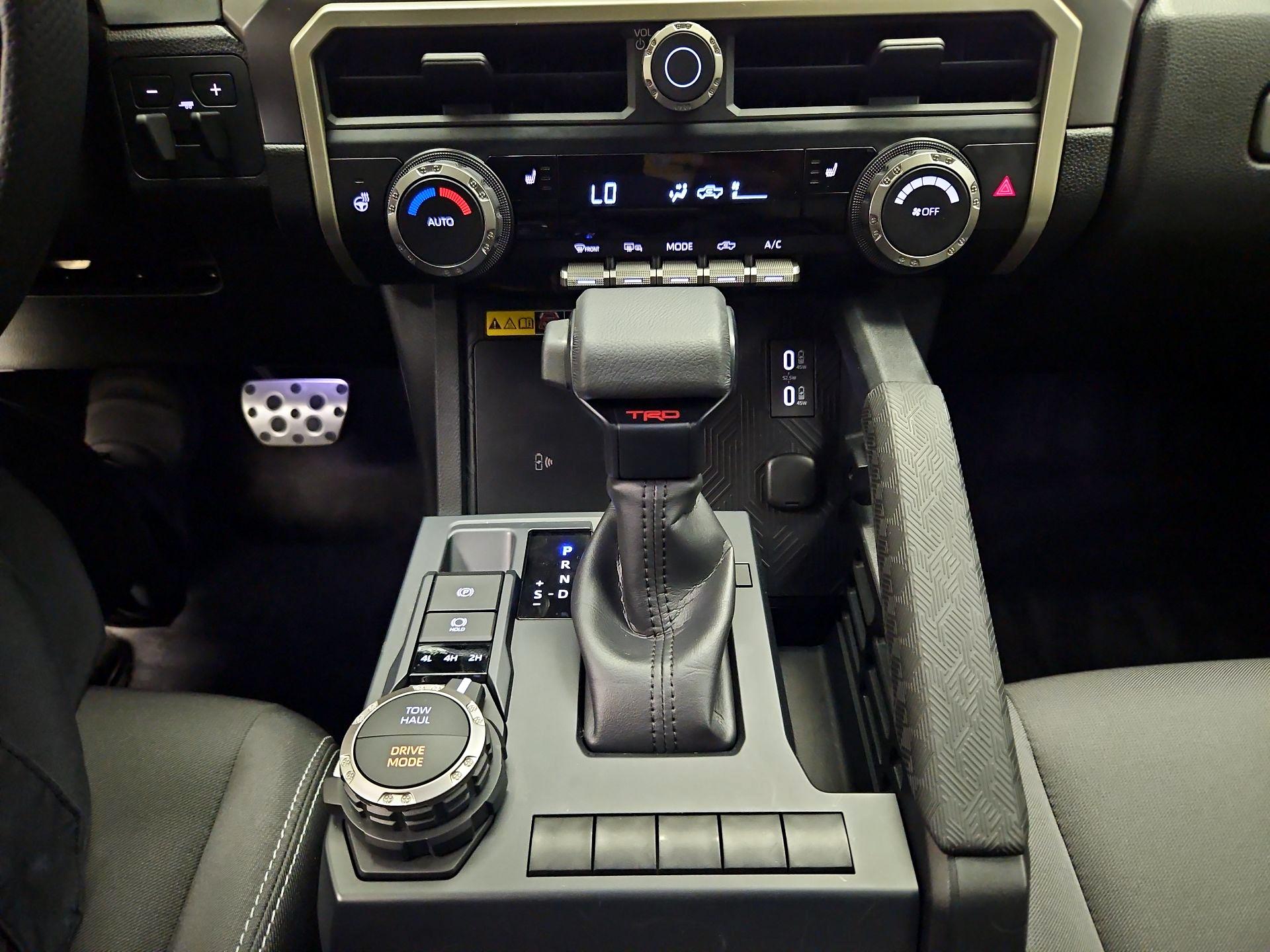 Thumbnail: 2024 Toyota Tacoma - 16