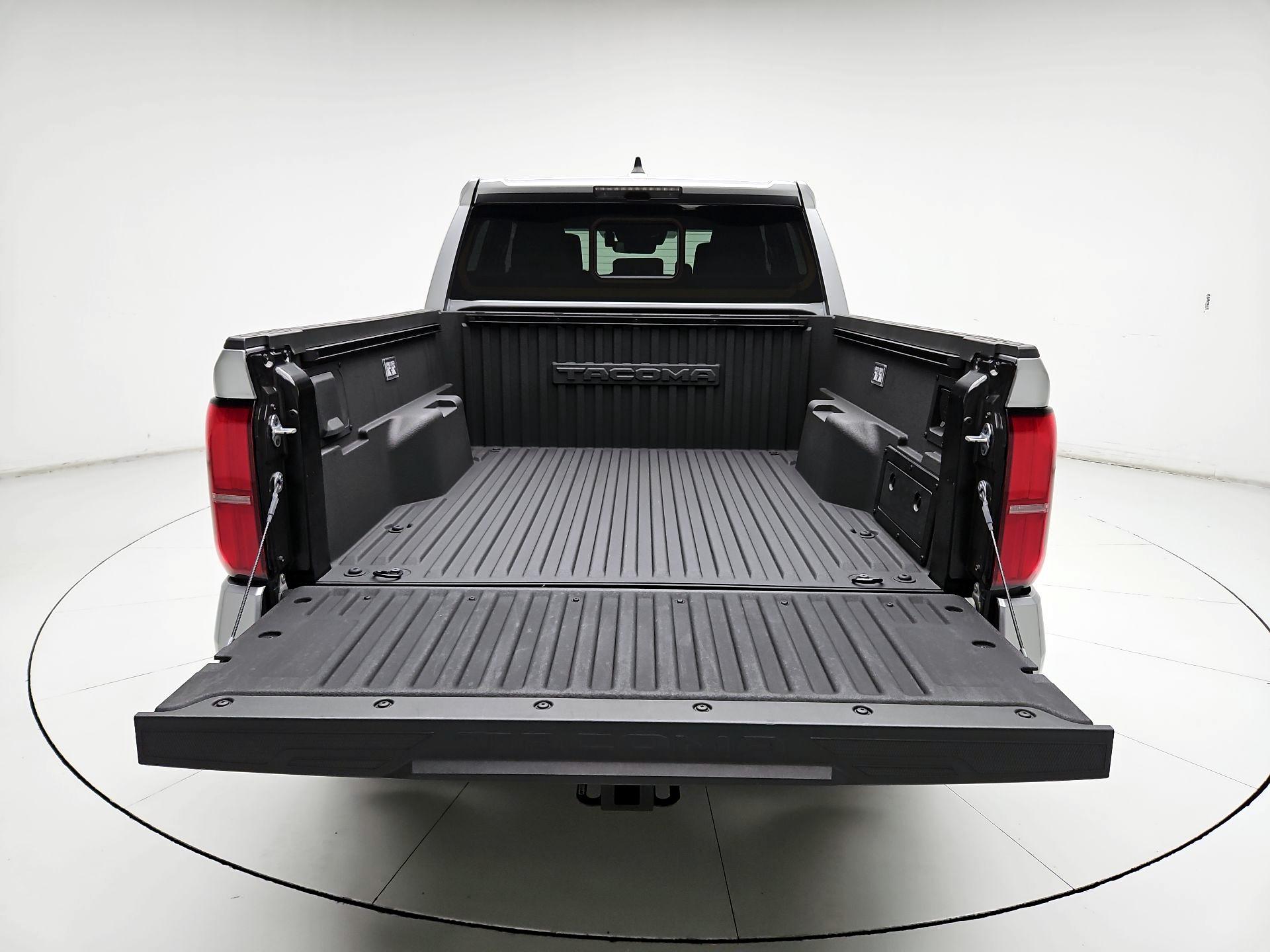 Thumbnail: 2024 Toyota Tacoma - 18
