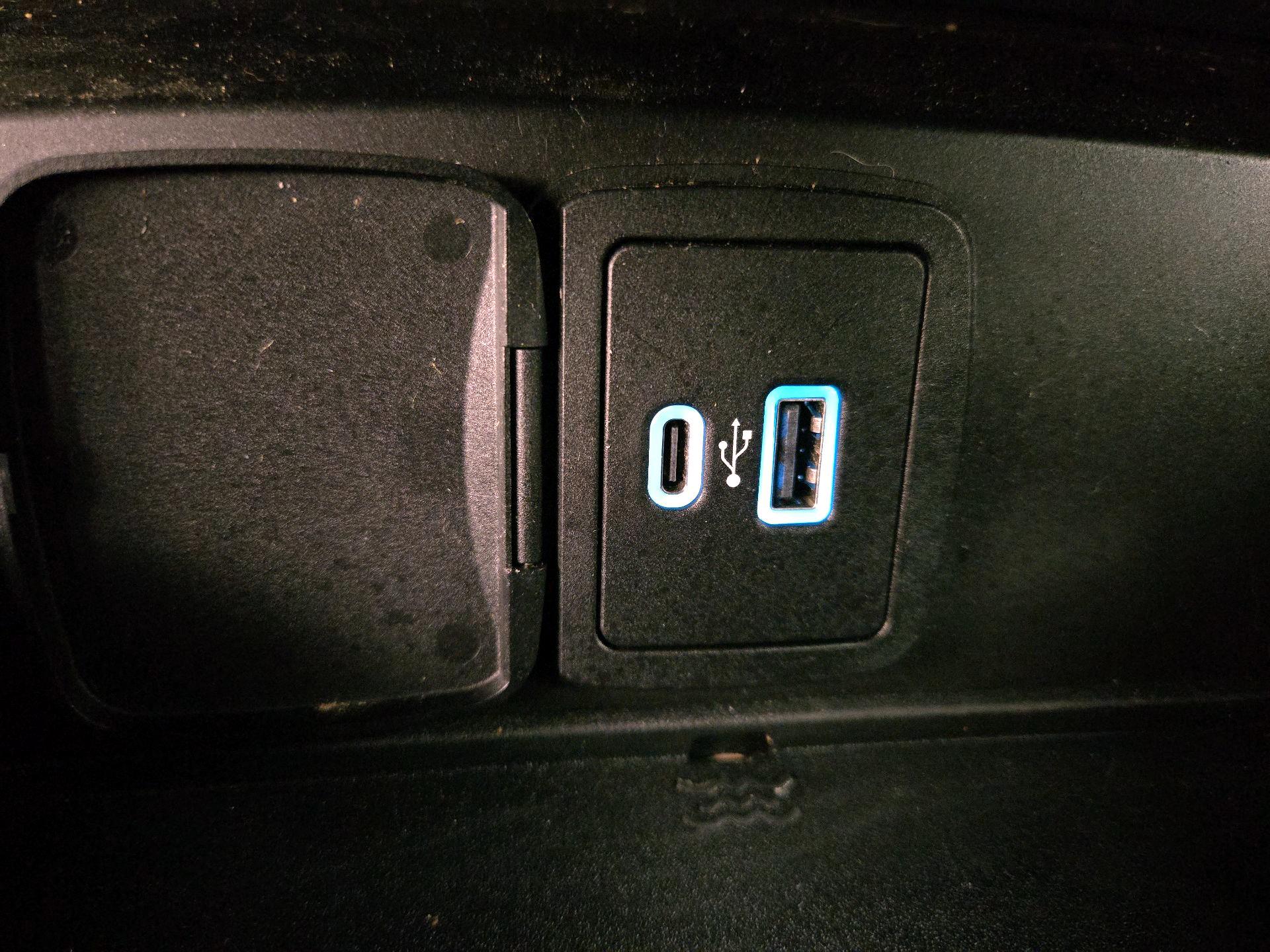 Thumbnail: 2023 Ford Bronco - 19