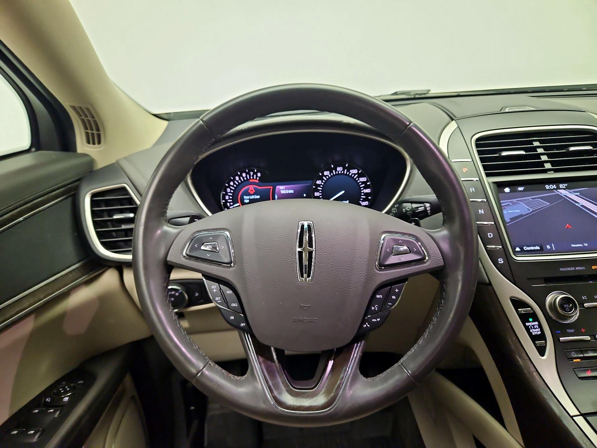 Thumbnail: 2017 Lincoln MKX - 10