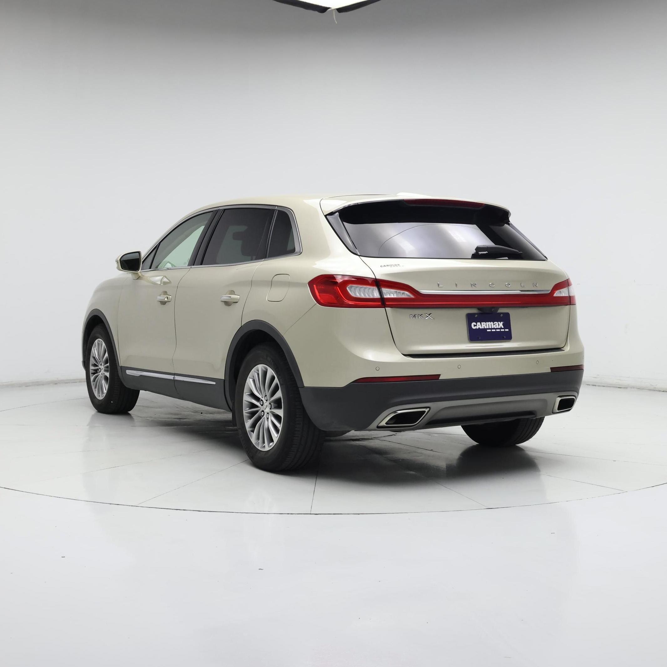 Thumbnail: 2017 Lincoln MKX - 2