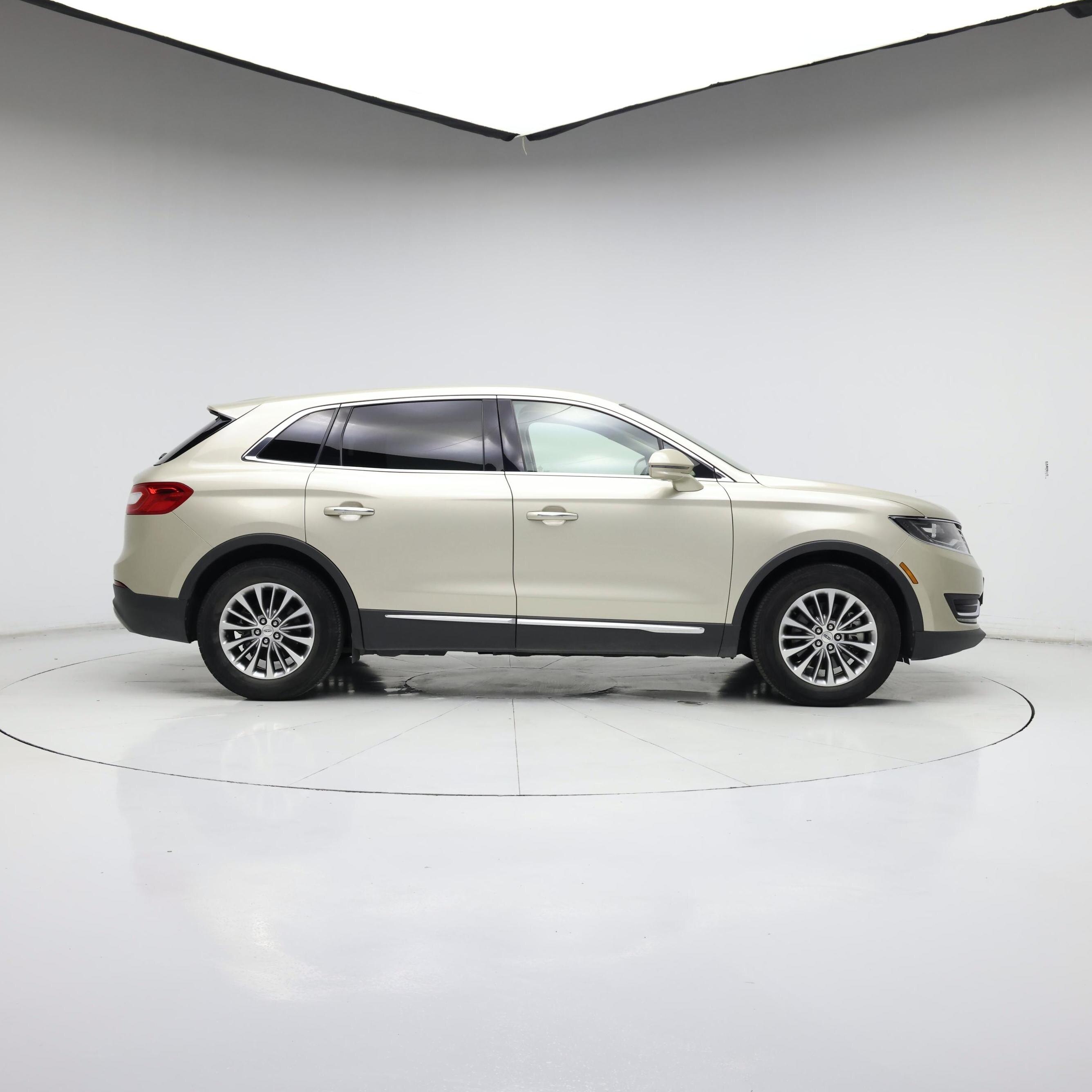Thumbnail: 2017 Lincoln MKX - 7