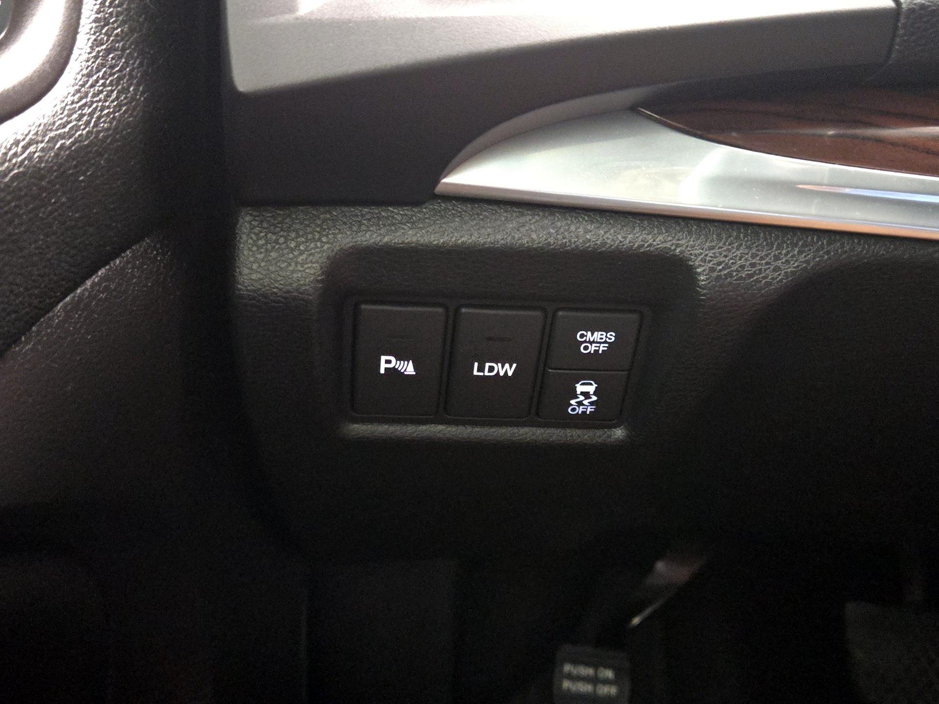 Thumbnail: 2015 Acura MDX - 13