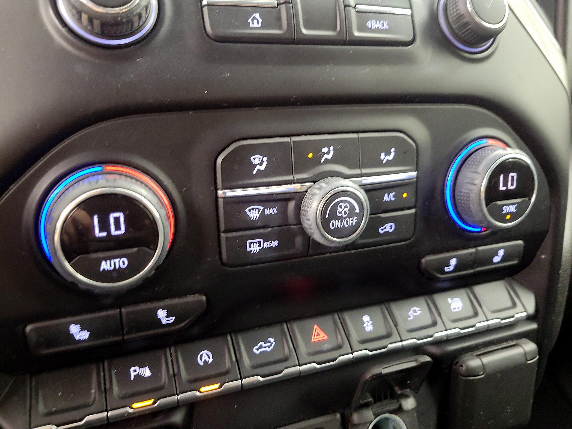 Thumbnail: 2021 Chevrolet Silverado 1500 - 16