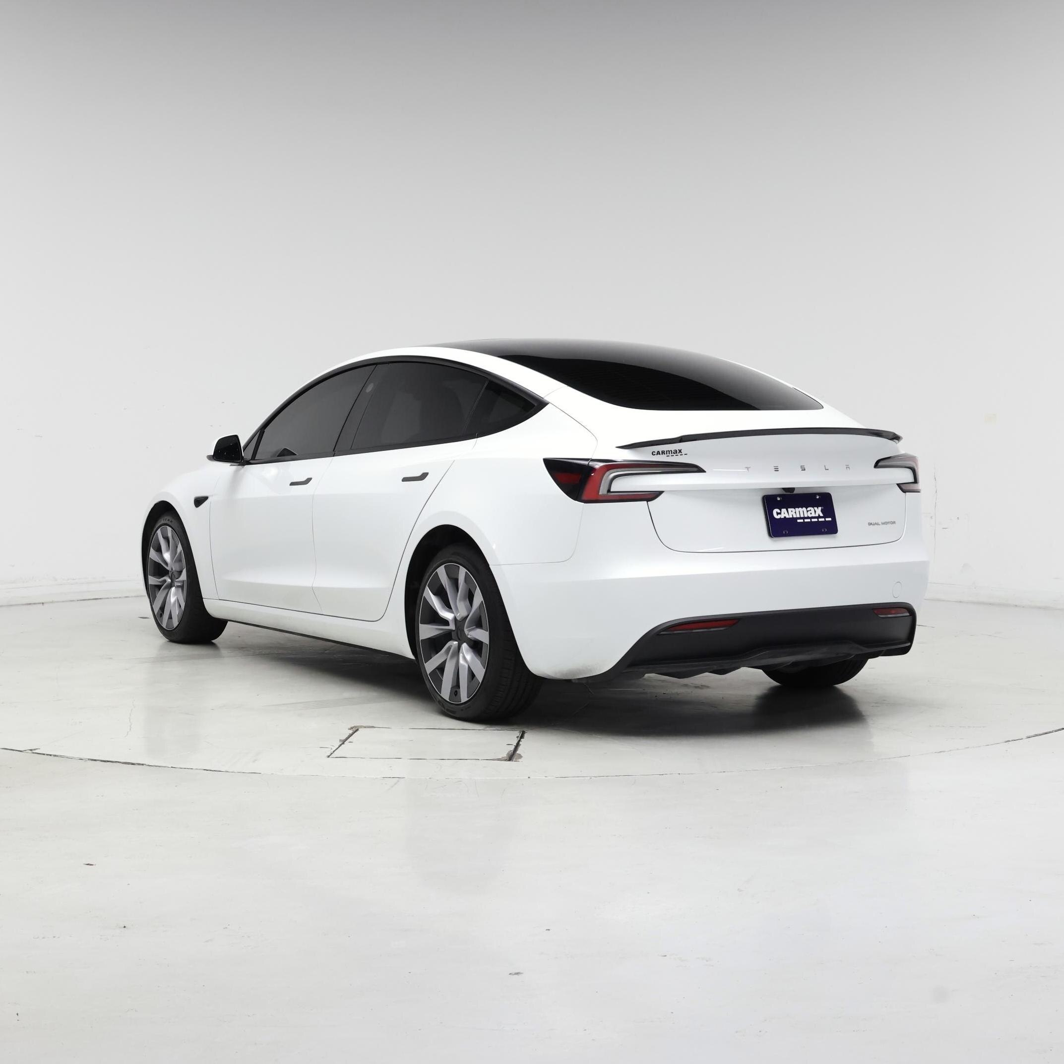 Thumbnail: 2025 Tesla Model 3 - 2