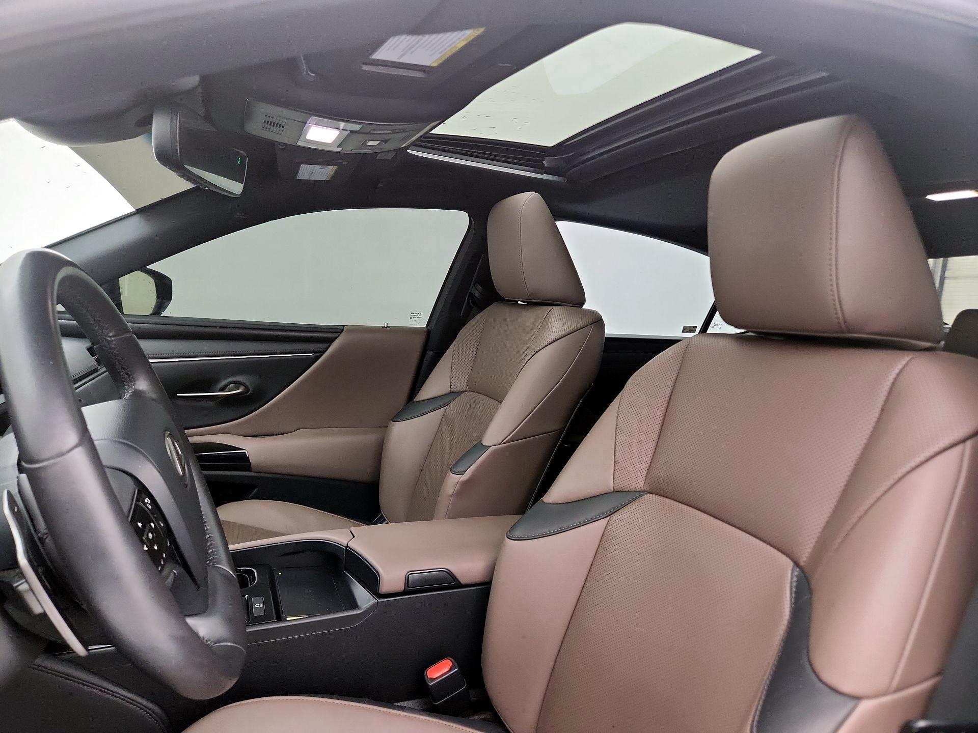 Thumbnail: 2023 Lexus ES - 19
