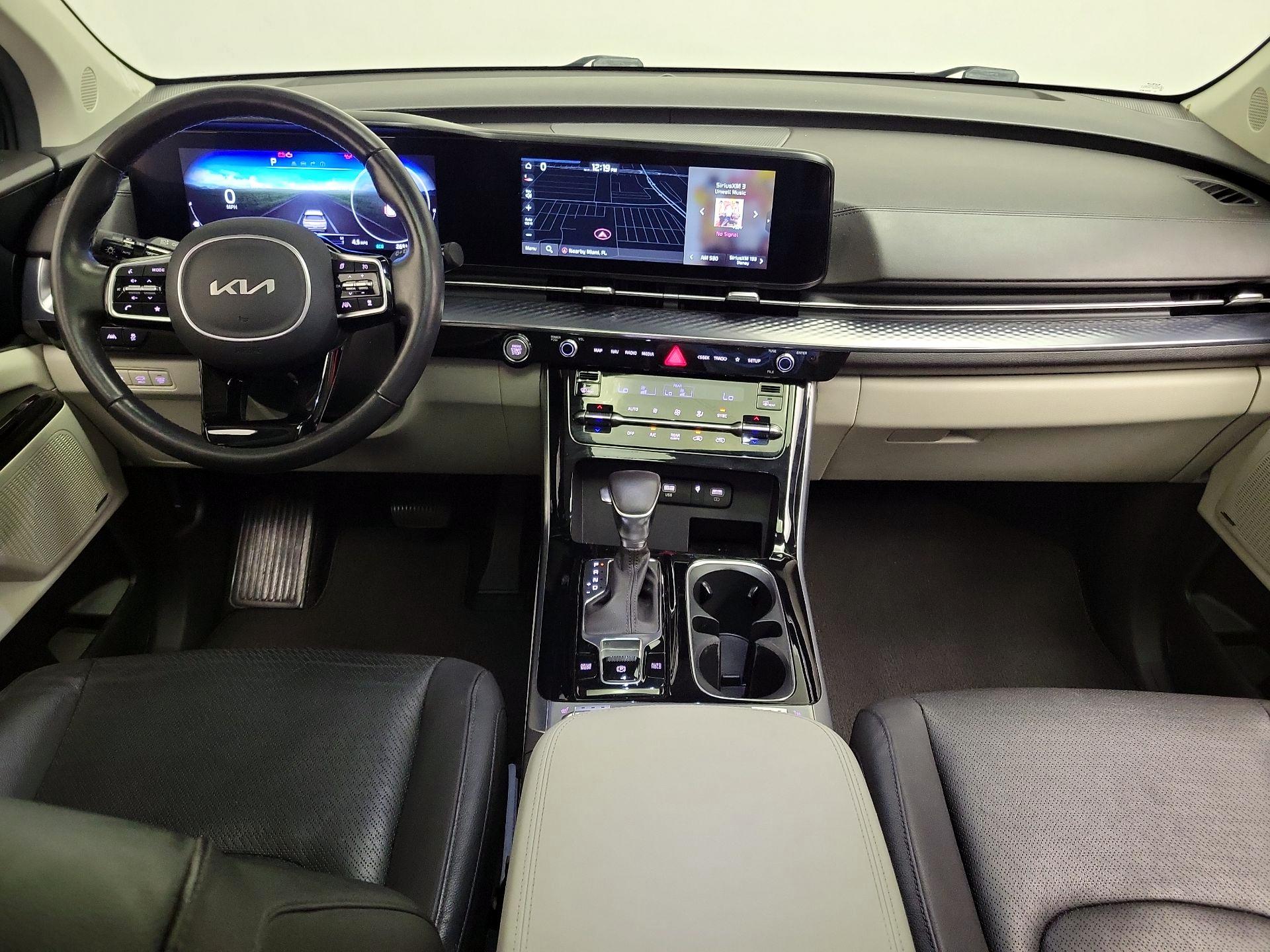 Thumbnail: 2023 Kia Carnival - 9