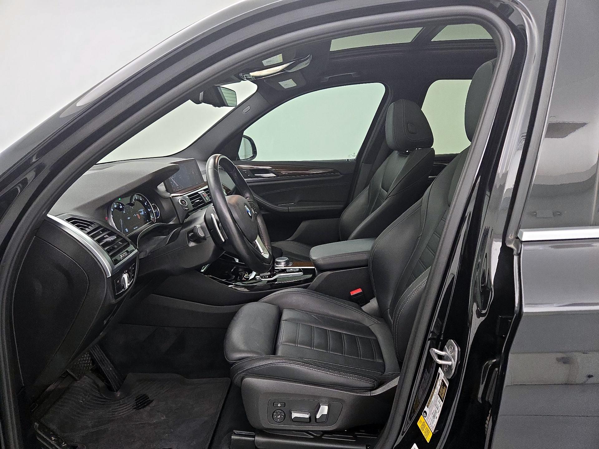 Thumbnail: 2019 BMW X3 - 11