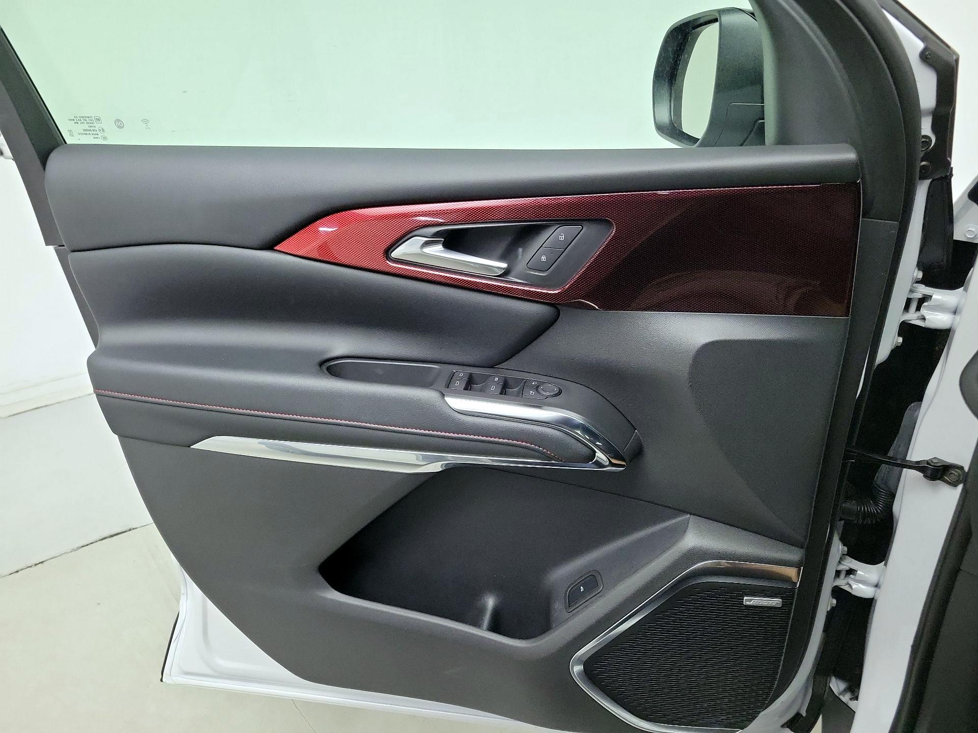 Thumbnail: 2025 Chevrolet Traverse - 12