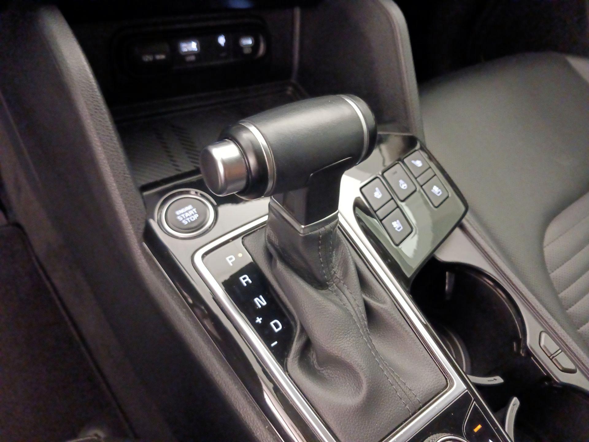 Thumbnail: 2023 Kia Sportage - 18
