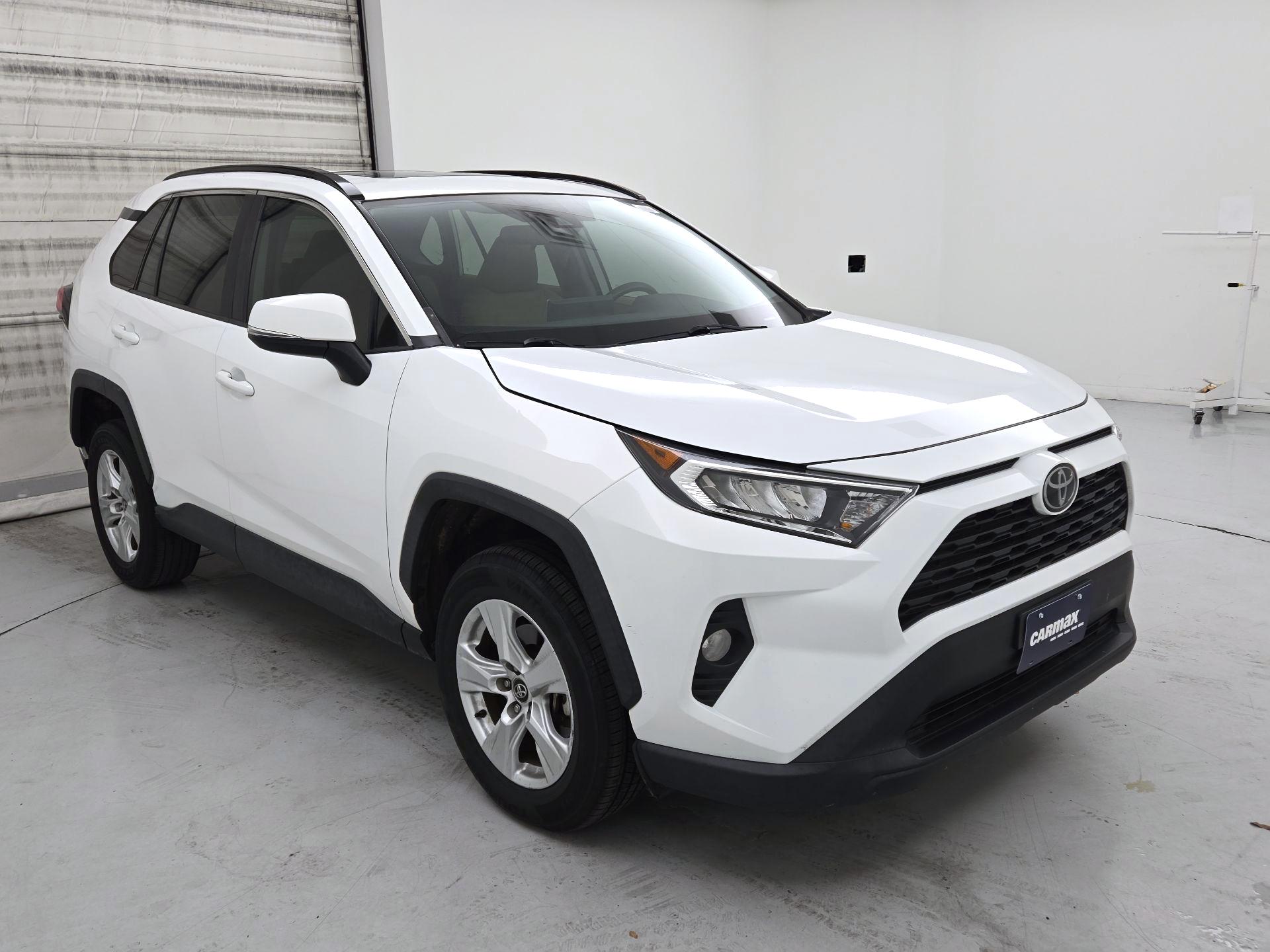 Thumbnail: 2020 Toyota RAV4 - 1