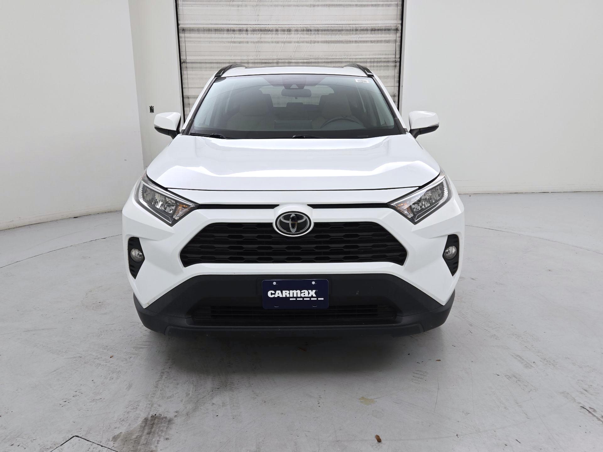 Thumbnail: 2020 Toyota RAV4 - 2