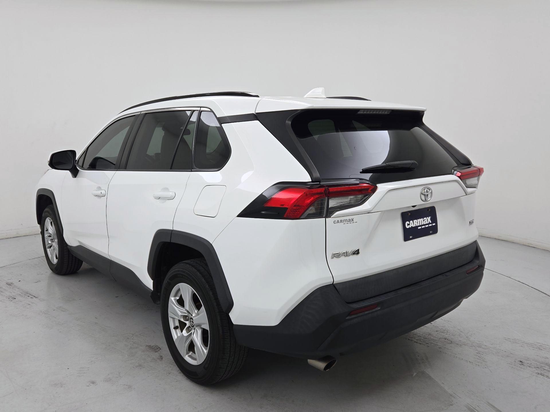 Thumbnail: 2020 Toyota RAV4 - 7