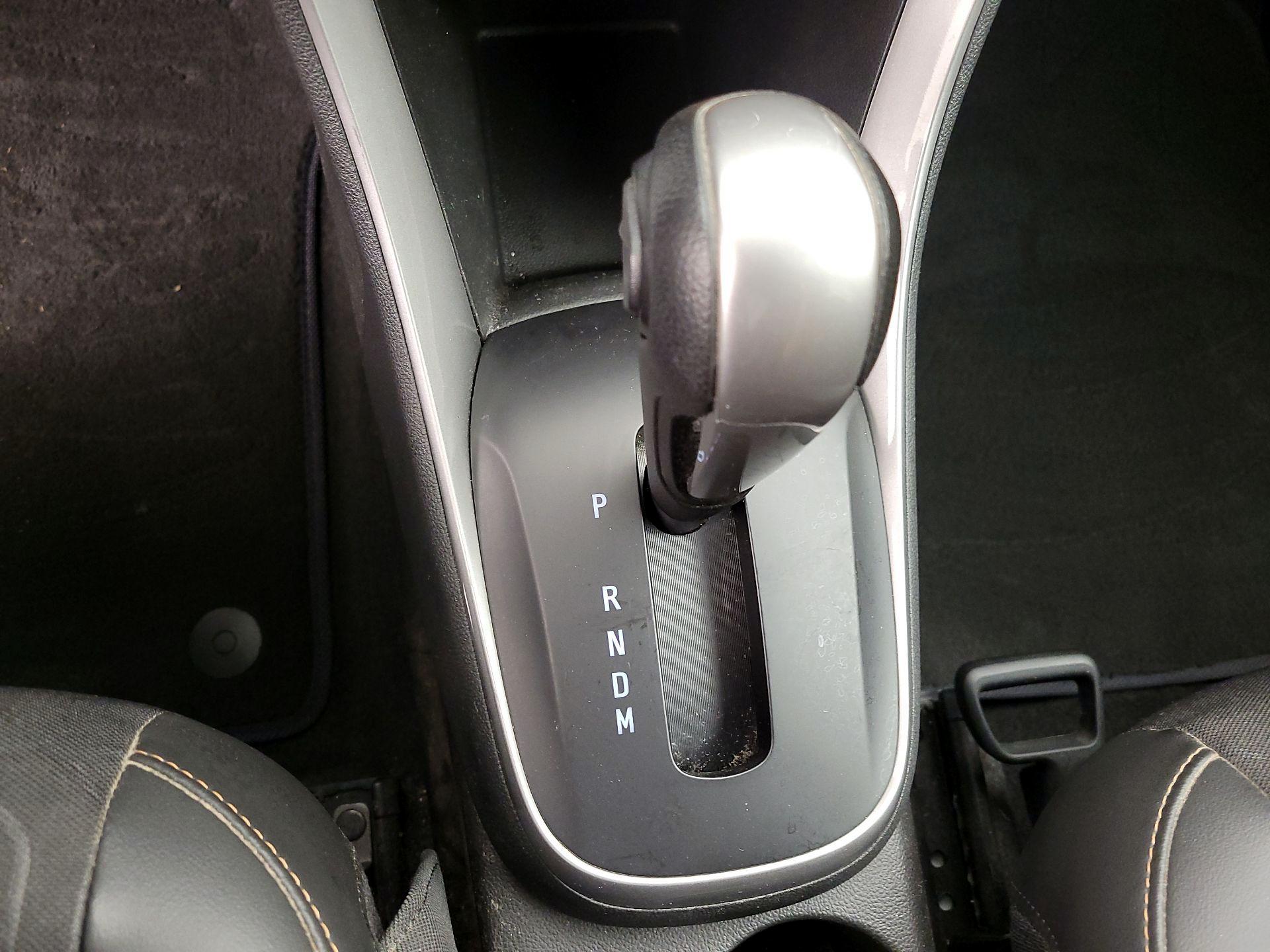 Thumbnail: 2021 Chevrolet Trax - 17