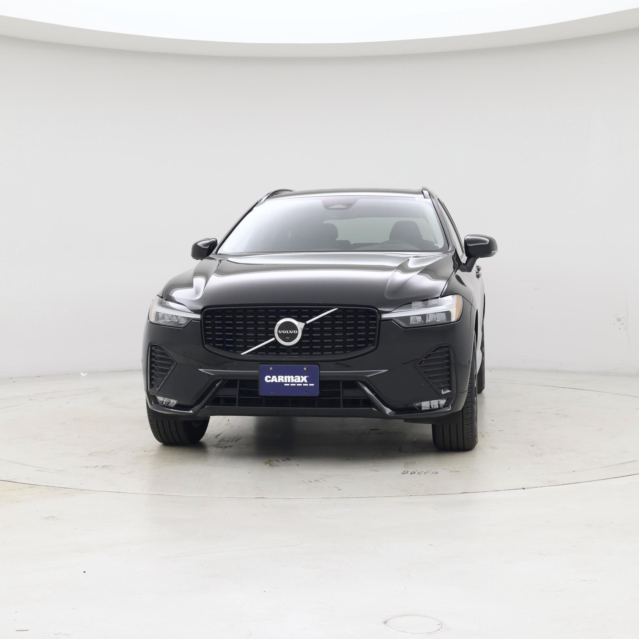 Thumbnail: 2025 Volvo XC60 - 5