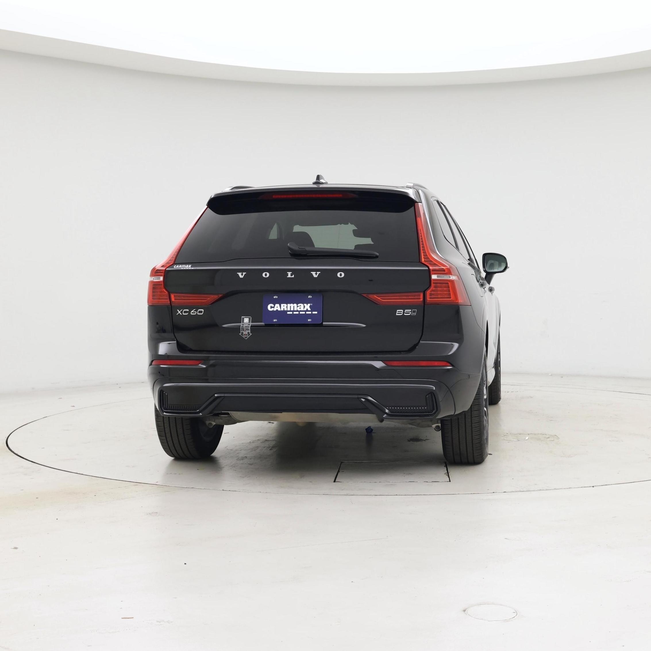 Thumbnail: 2025 Volvo XC60 - 6
