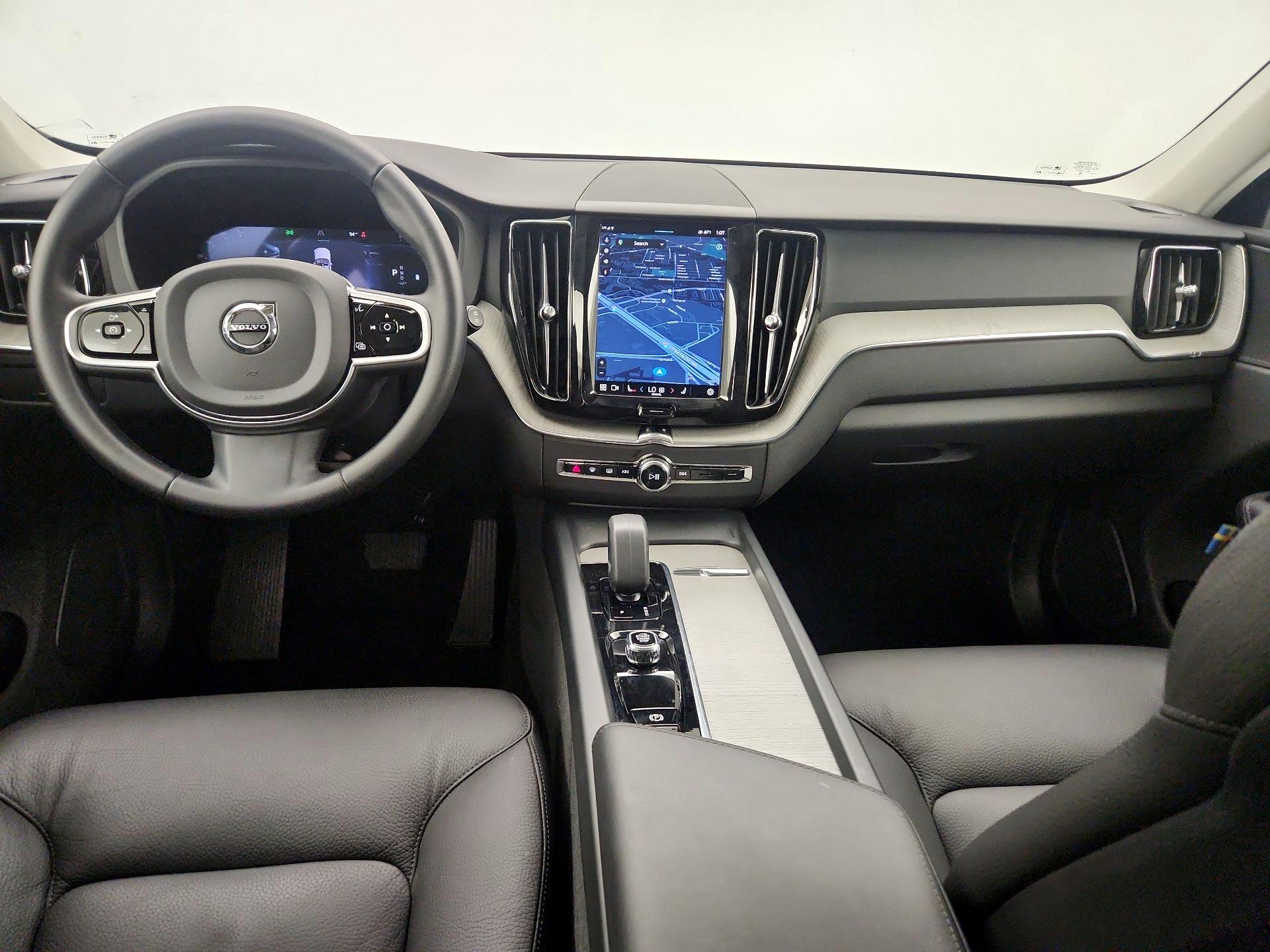 Thumbnail: 2025 Volvo XC60 - 9
