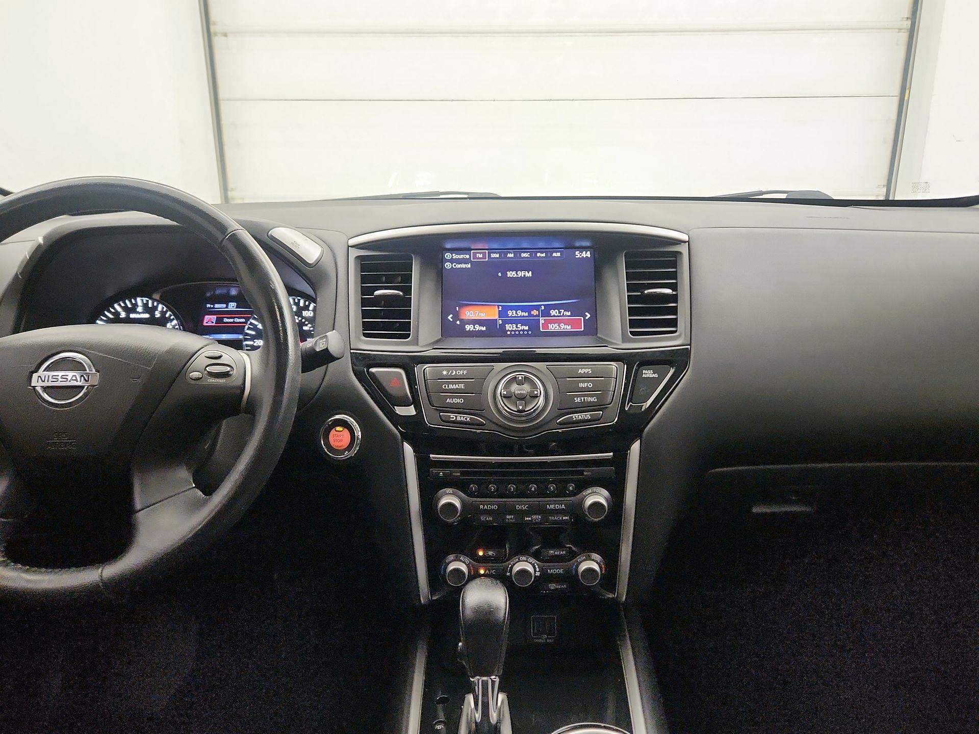 Thumbnail: 2018 Nissan Pathfinder - 9