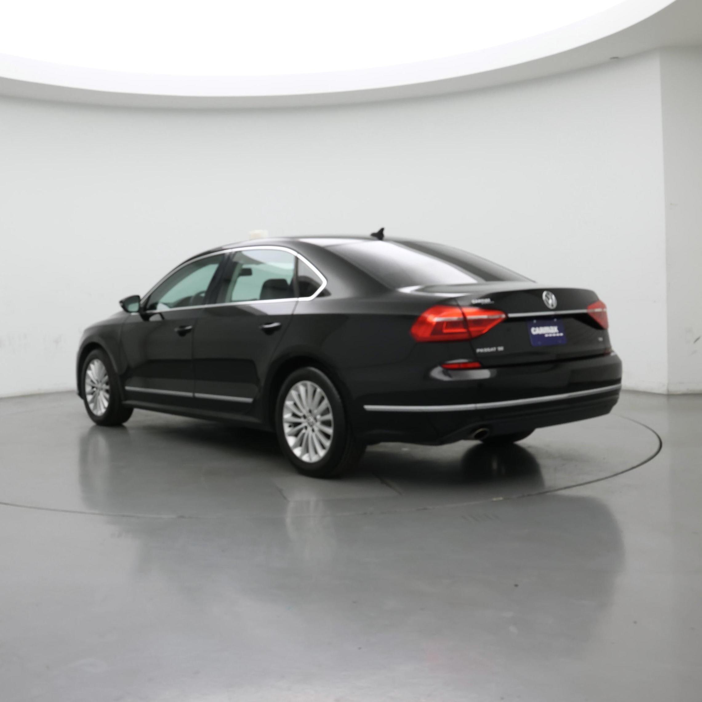 Thumbnail: 2016 Volkswagen Passat - 2