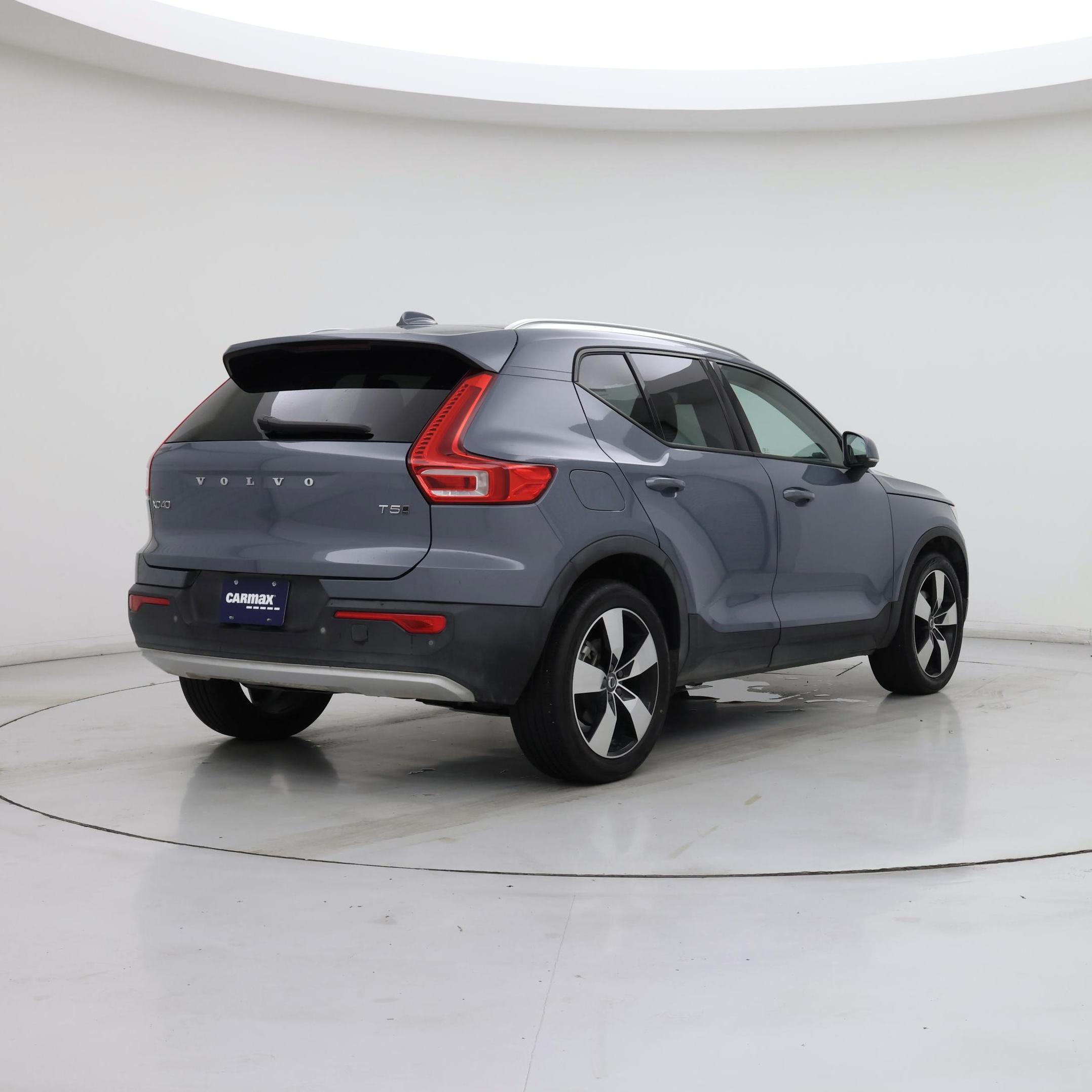 Thumbnail: 2021 Volvo XC40 - 8