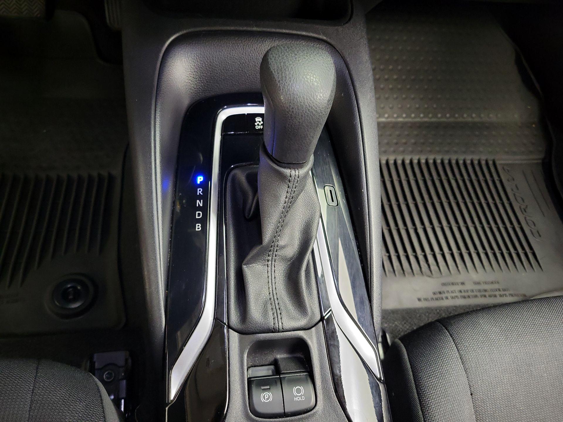 Thumbnail: 2022 Toyota Corolla - 18