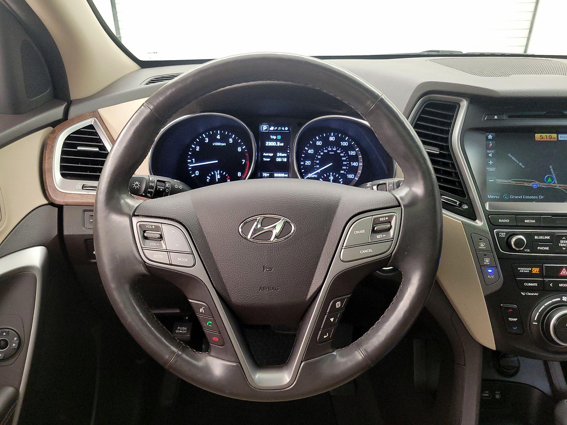 Thumbnail: 2017 Hyundai Santa Fe - 10
