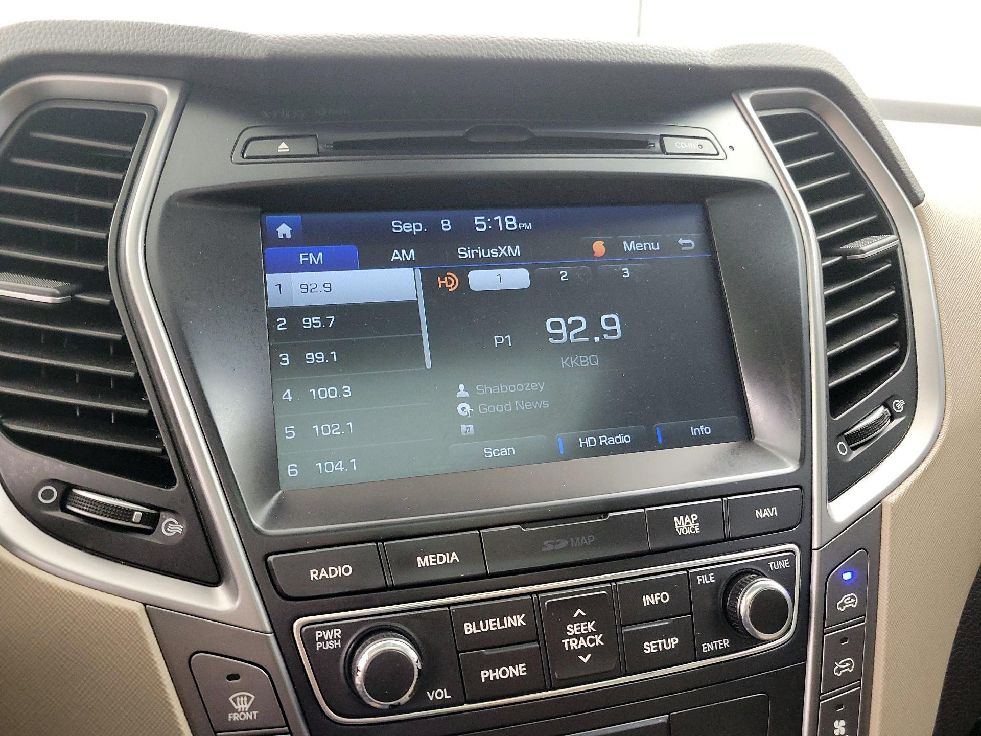 Thumbnail: 2017 Hyundai Santa Fe - 16