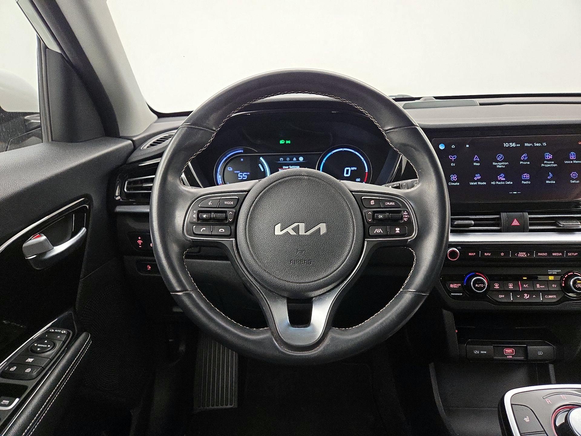 Thumbnail: 2022 Kia Niro - 10