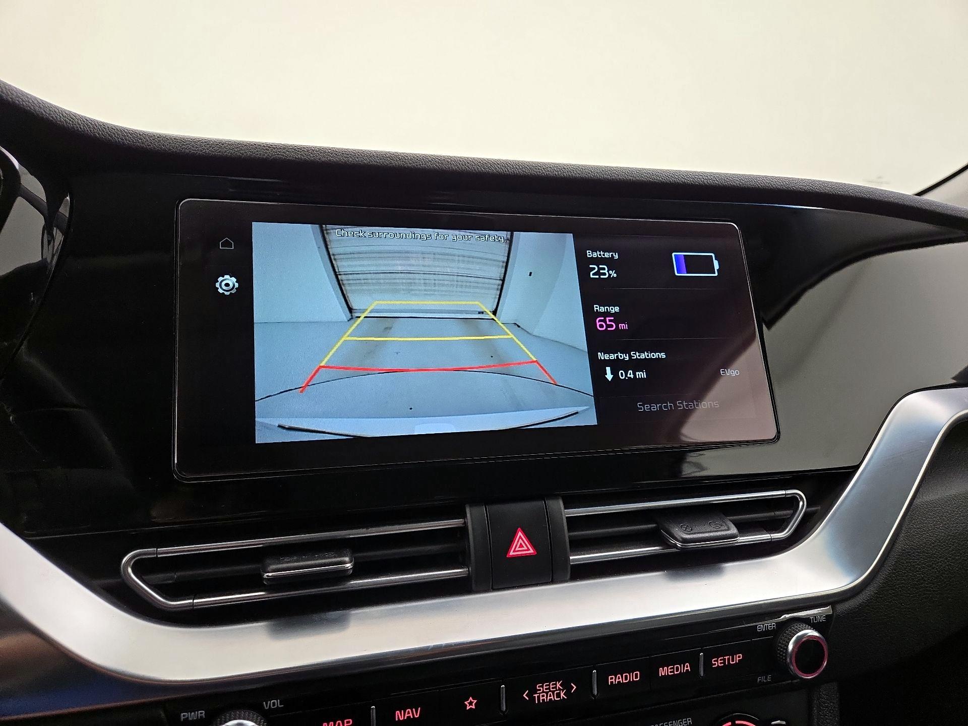 Thumbnail: 2022 Kia Niro - 15