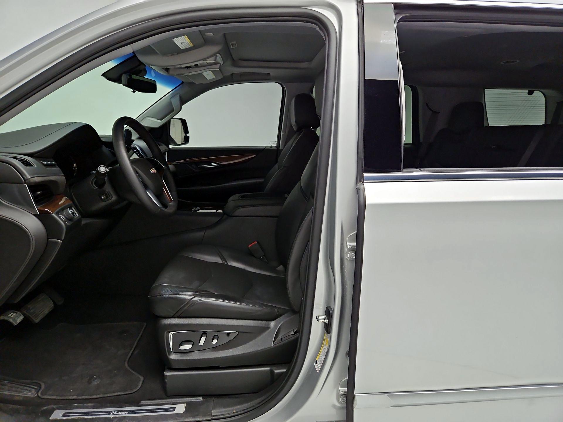 Thumbnail: 2019 Cadillac Escalade - 11