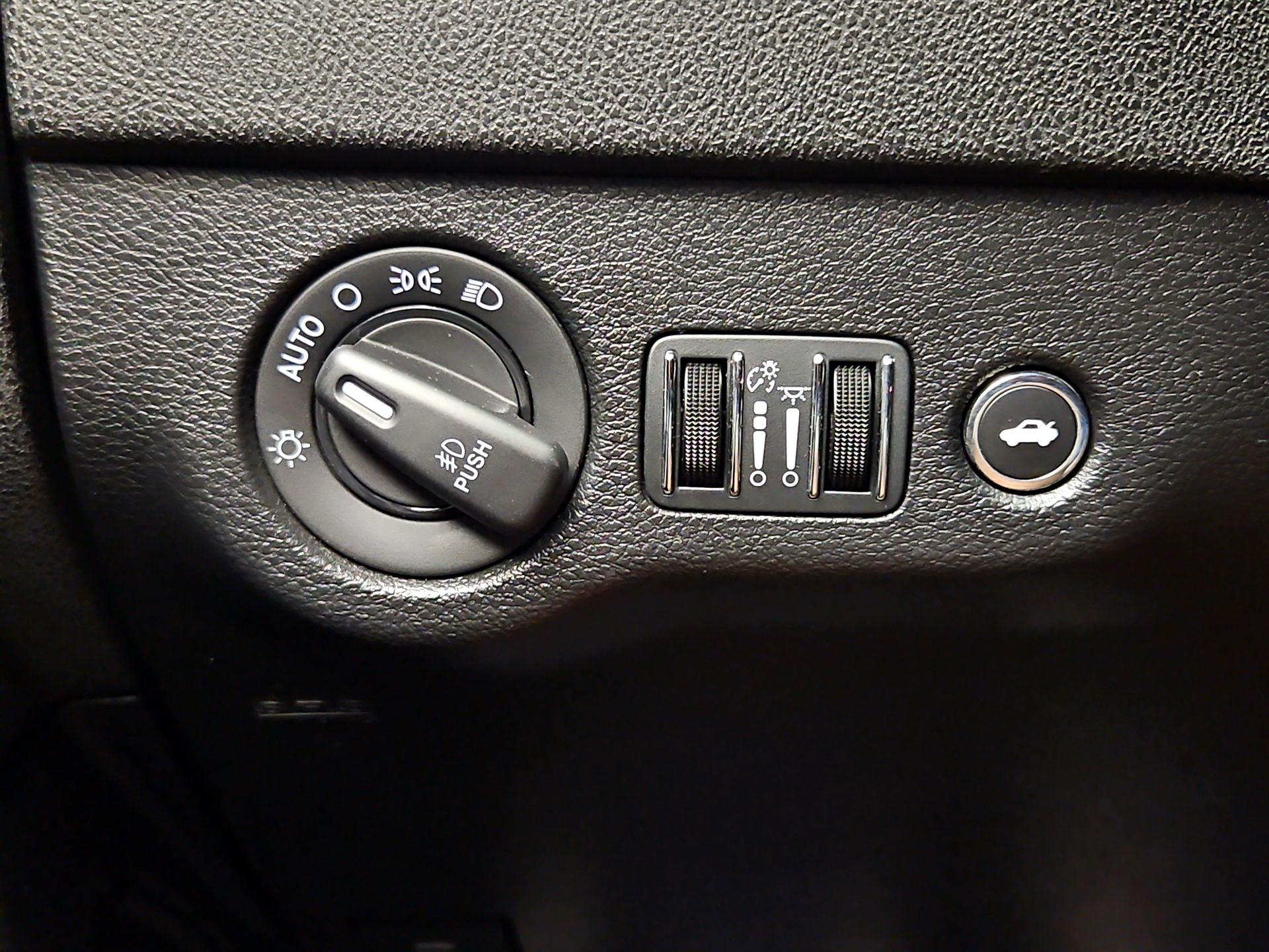 Thumbnail: 2022 Dodge Charger - 13