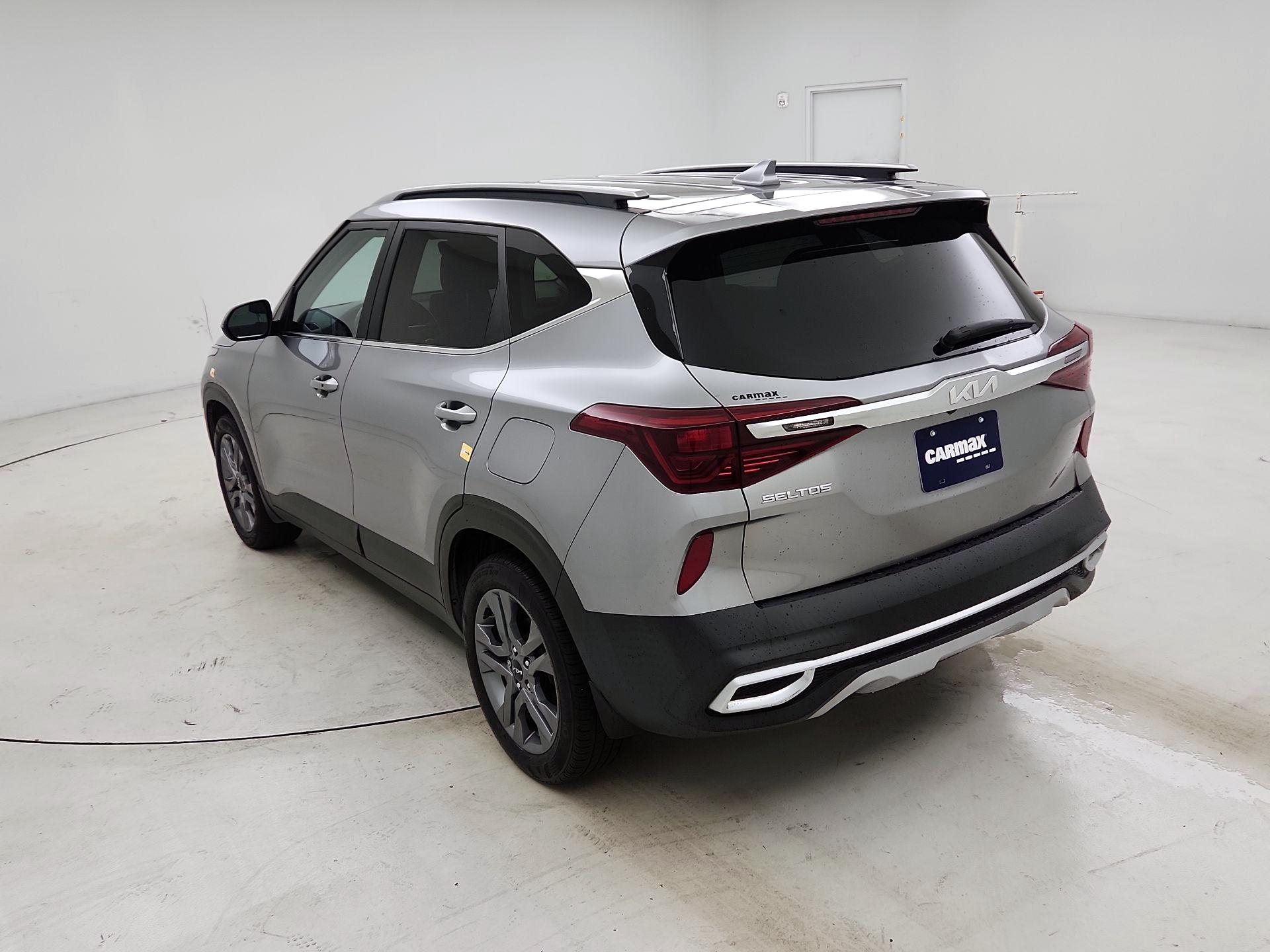 Thumbnail: 2023 Kia Seltos - 7