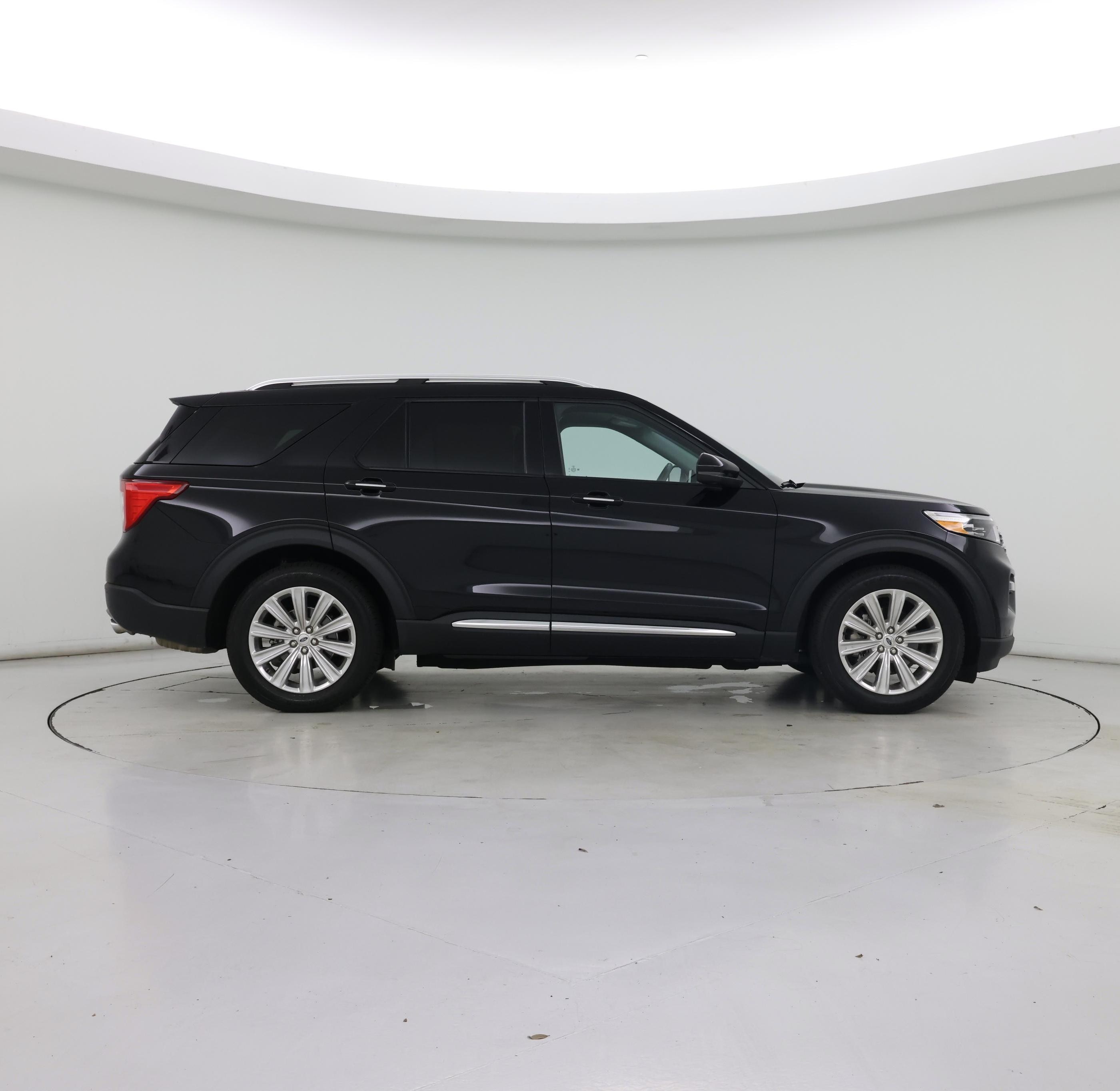 Thumbnail: 2023 Ford Explorer - 7