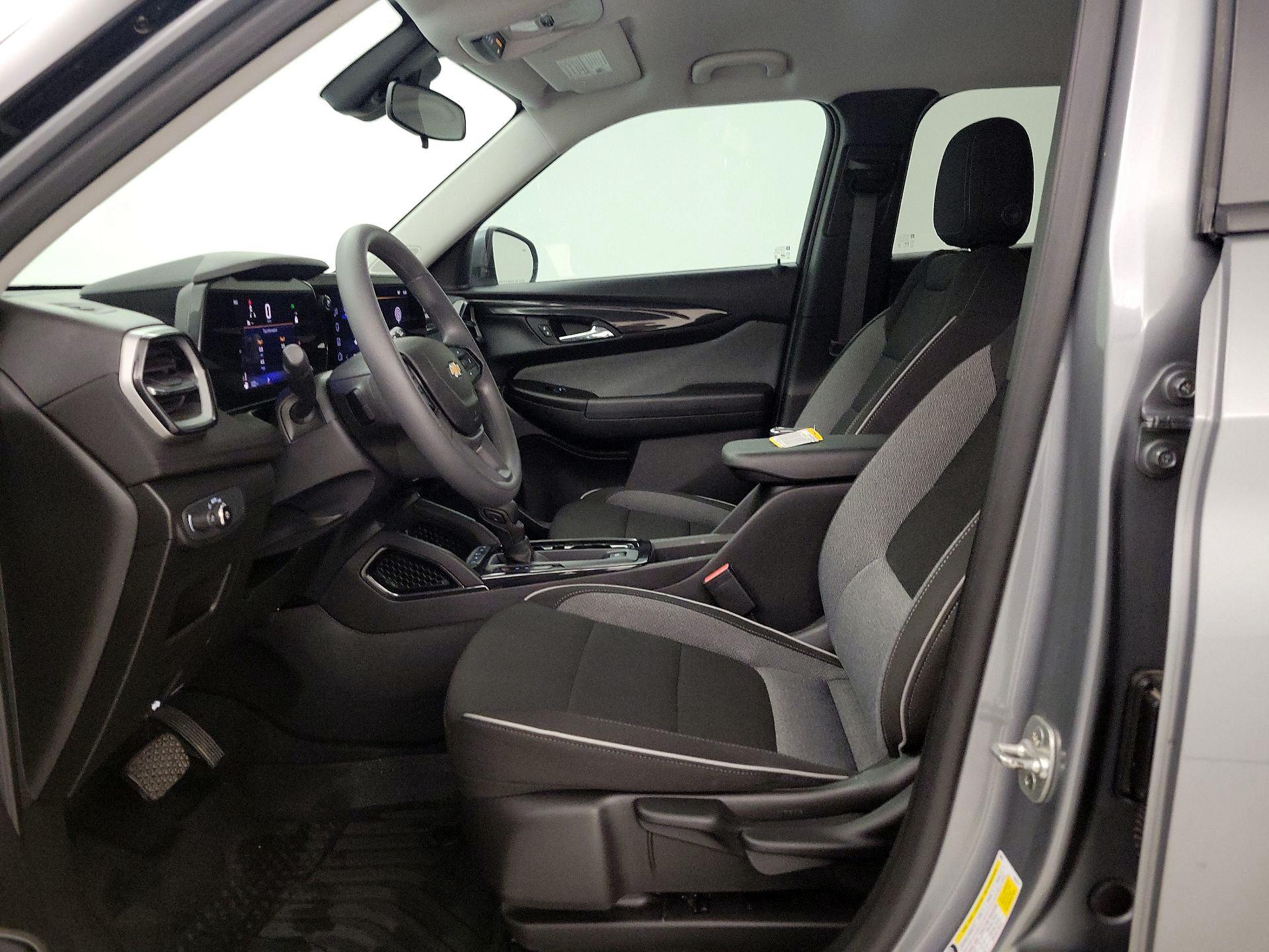 Thumbnail: 2025 Chevrolet TrailBlazer - 11