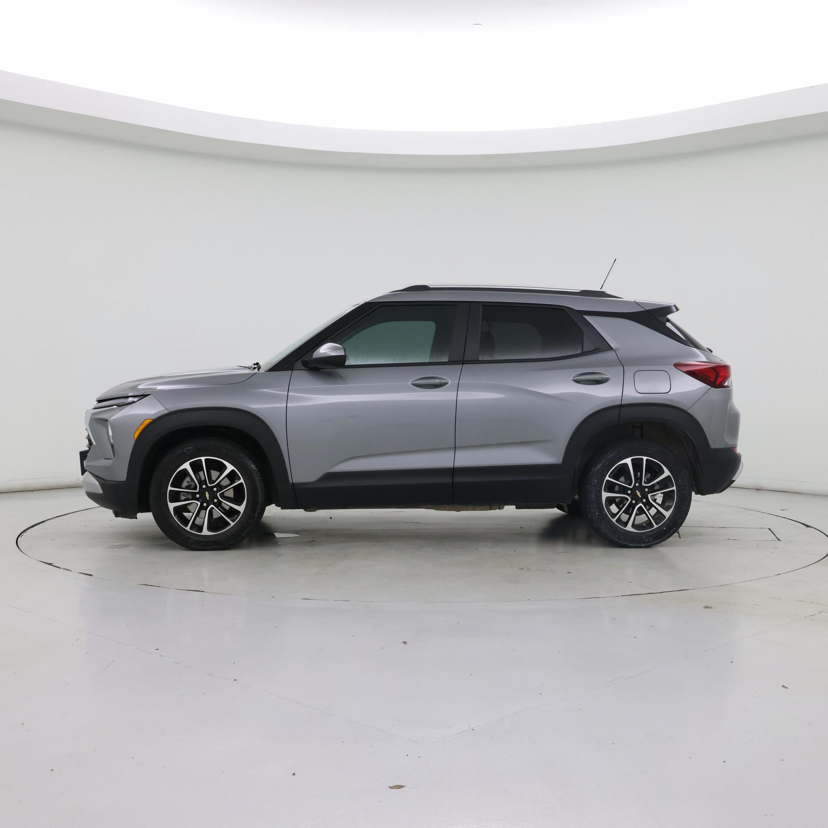Thumbnail: 2025 Chevrolet TrailBlazer - 3