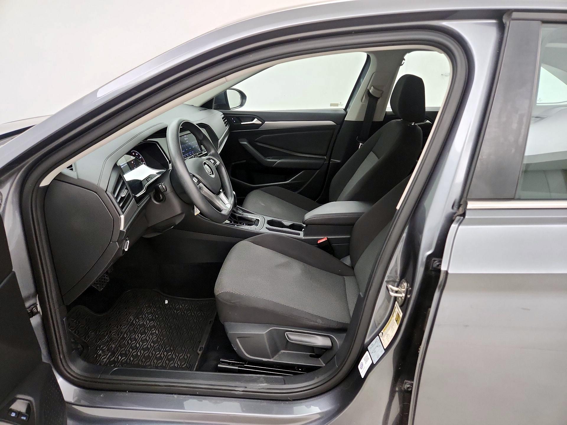 Thumbnail: 2021 Volkswagen Jetta - 11