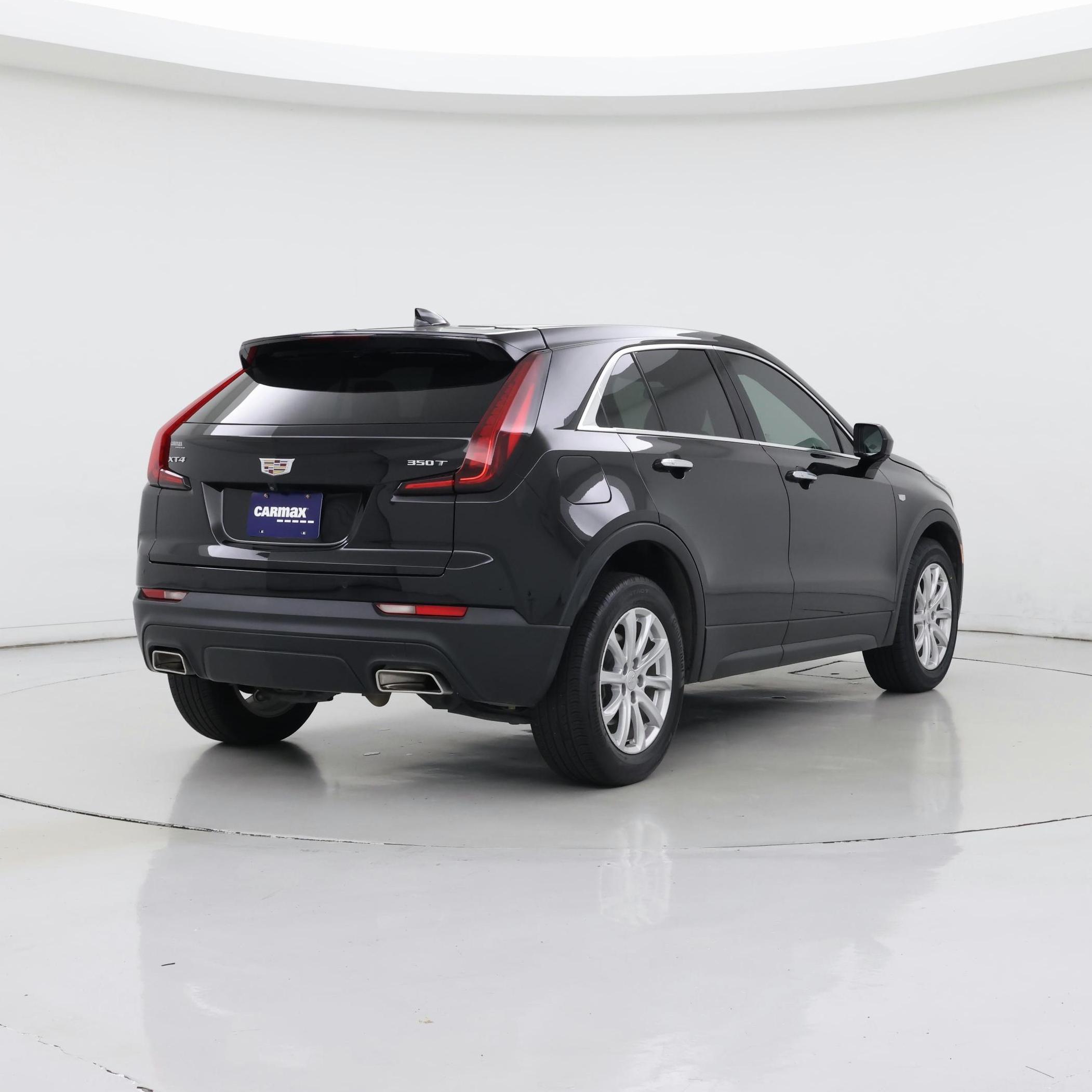 Thumbnail: 2023 Cadillac XT4 - 8