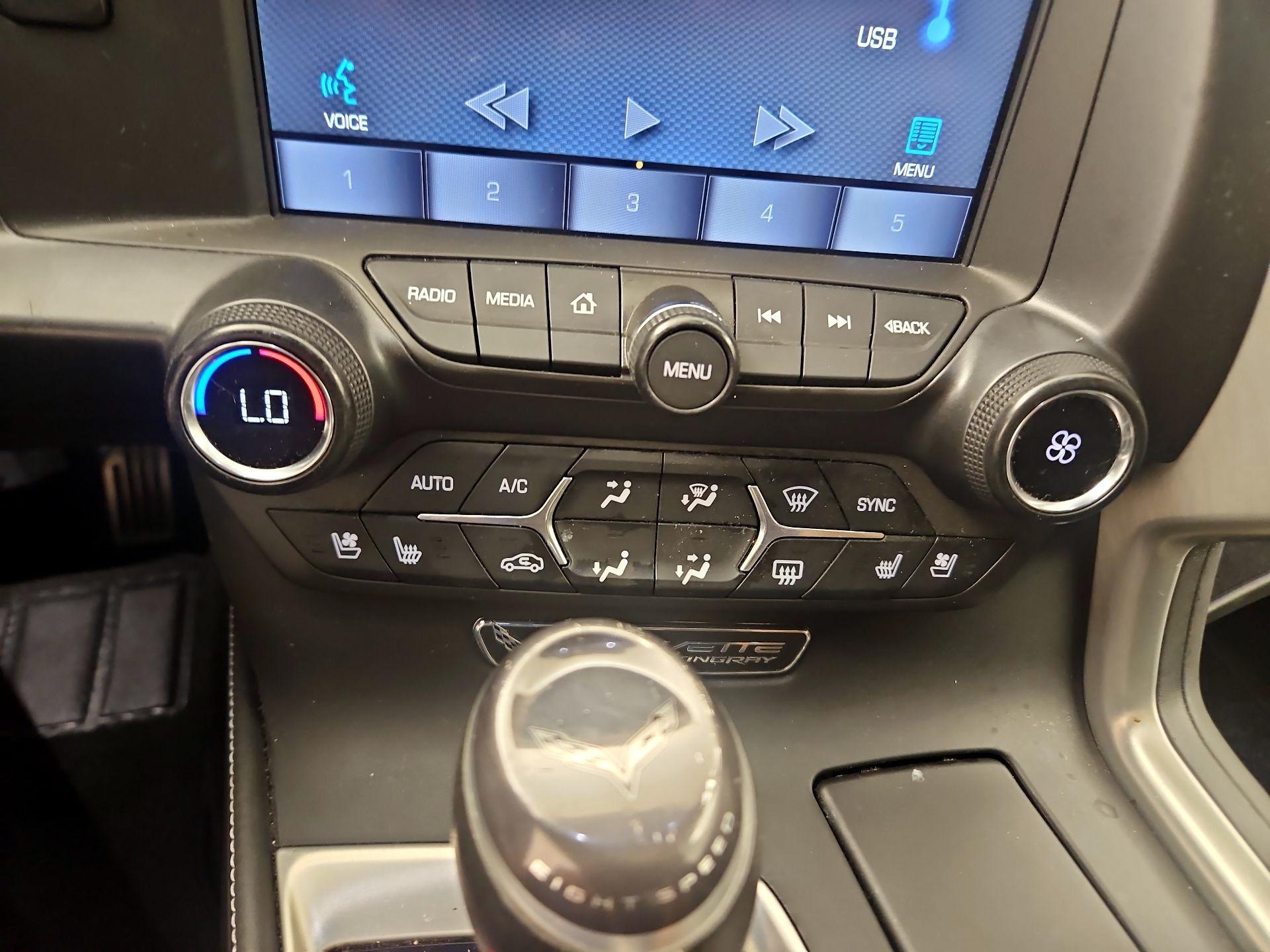 Thumbnail: 2015 Chevrolet Corvette - 16