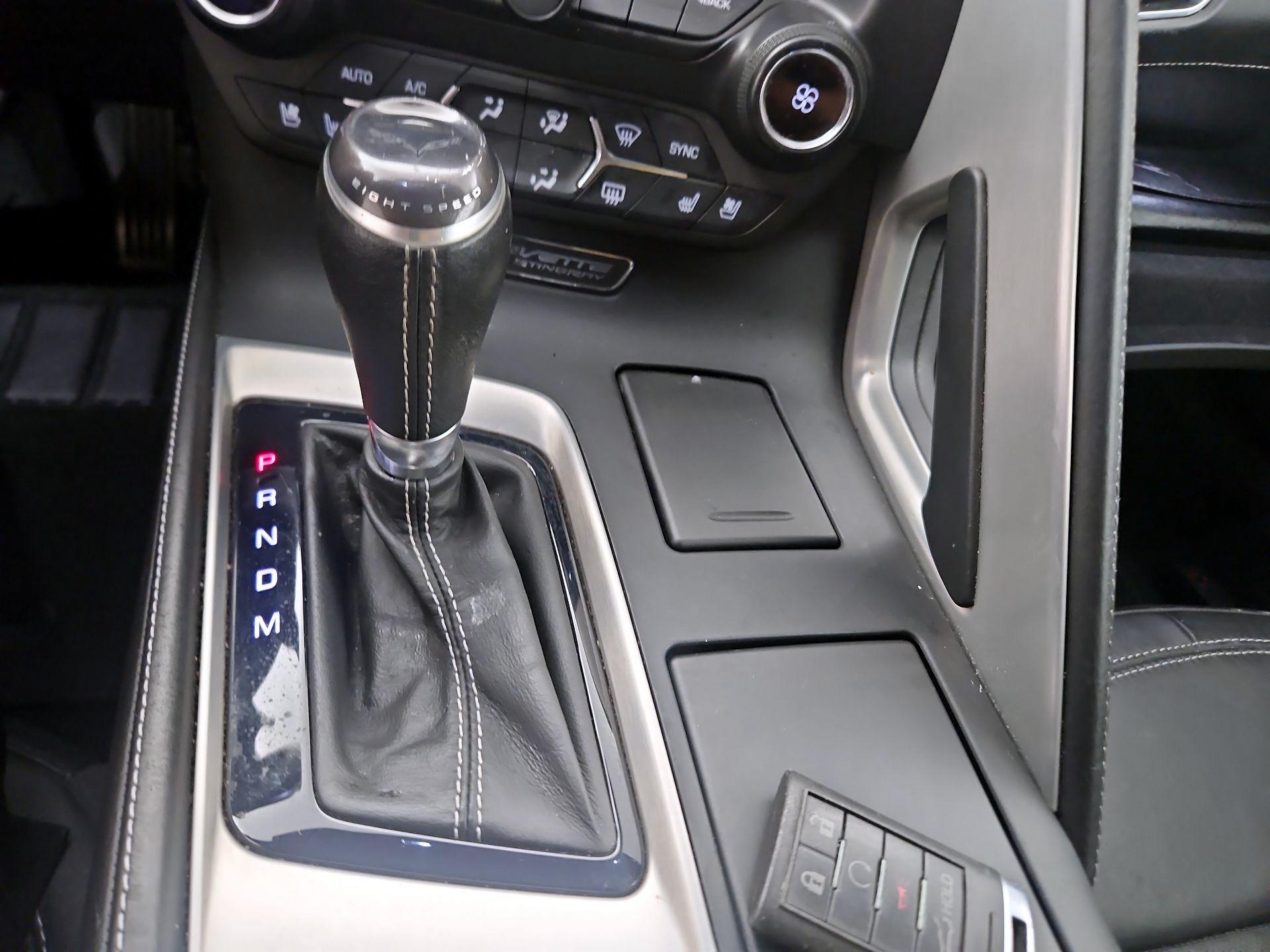 Thumbnail: 2015 Chevrolet Corvette - 17