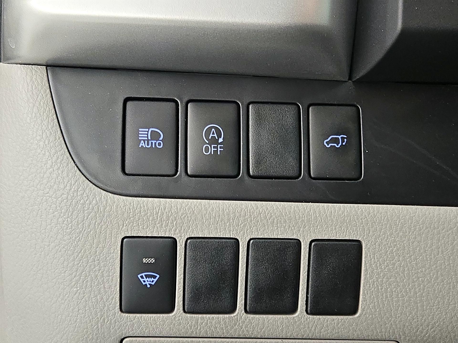 Thumbnail: 2019 Toyota Highlander - 13