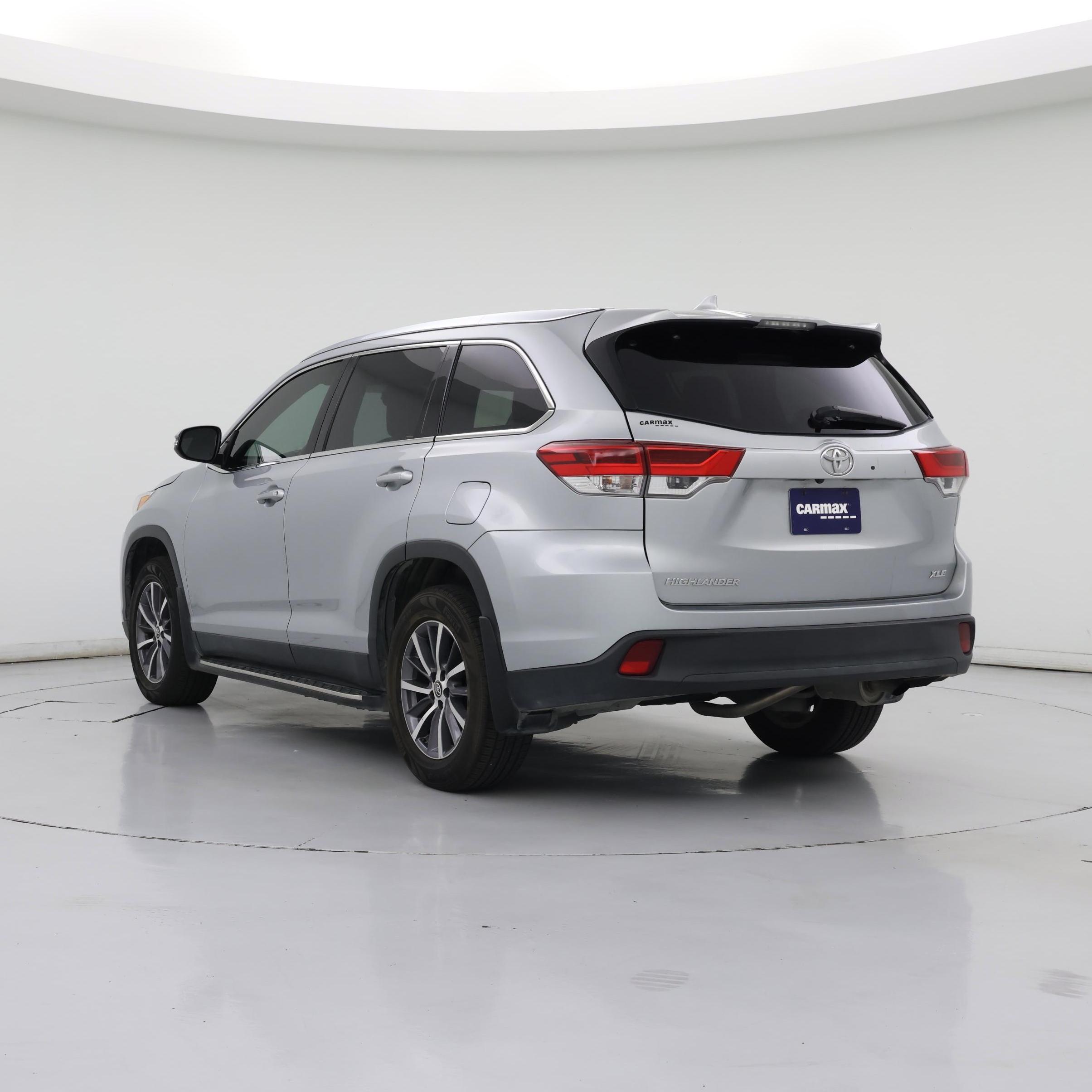 Thumbnail: 2019 Toyota Highlander - 2