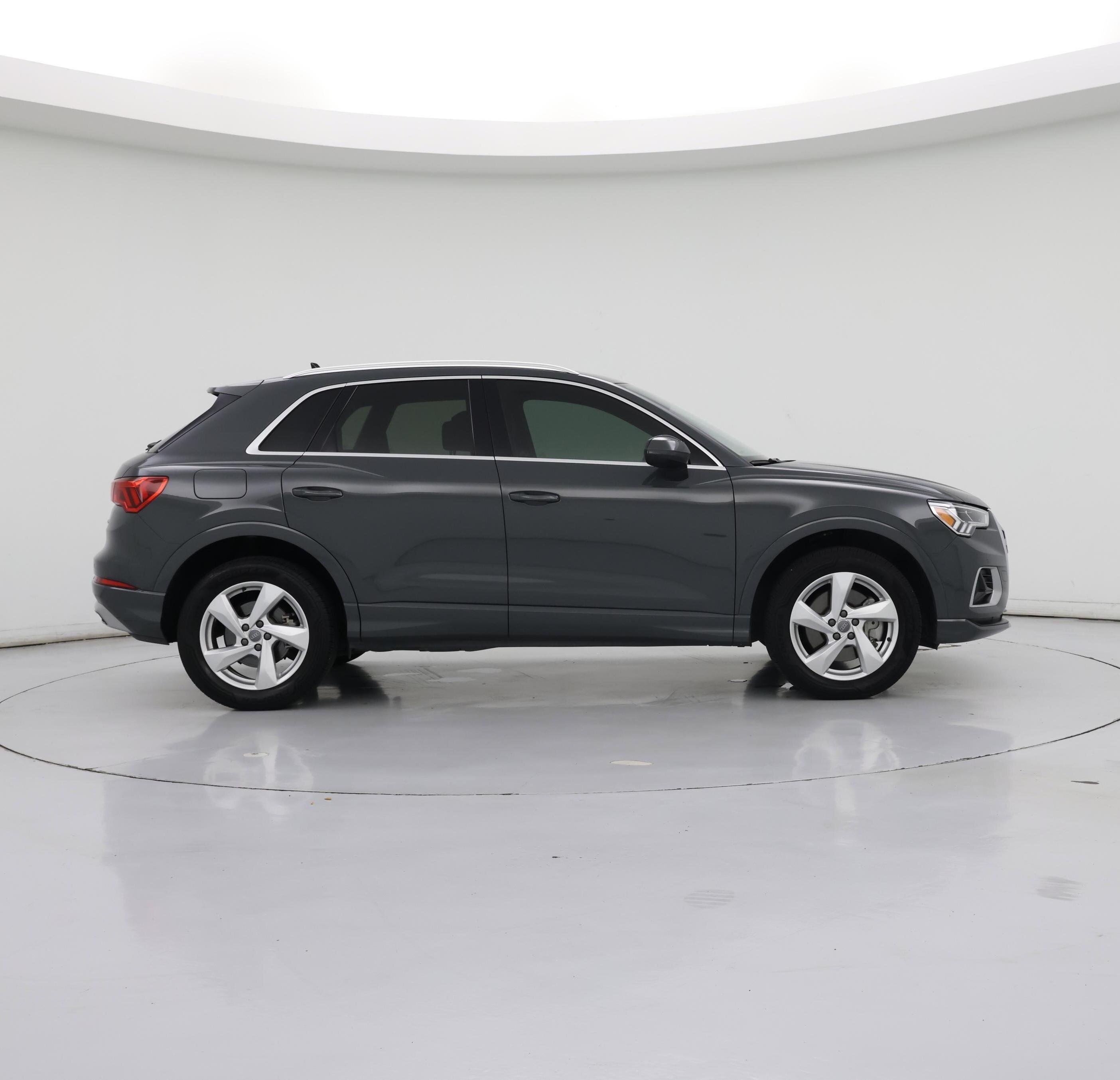 Thumbnail: 2020 Audi Q3 - 7