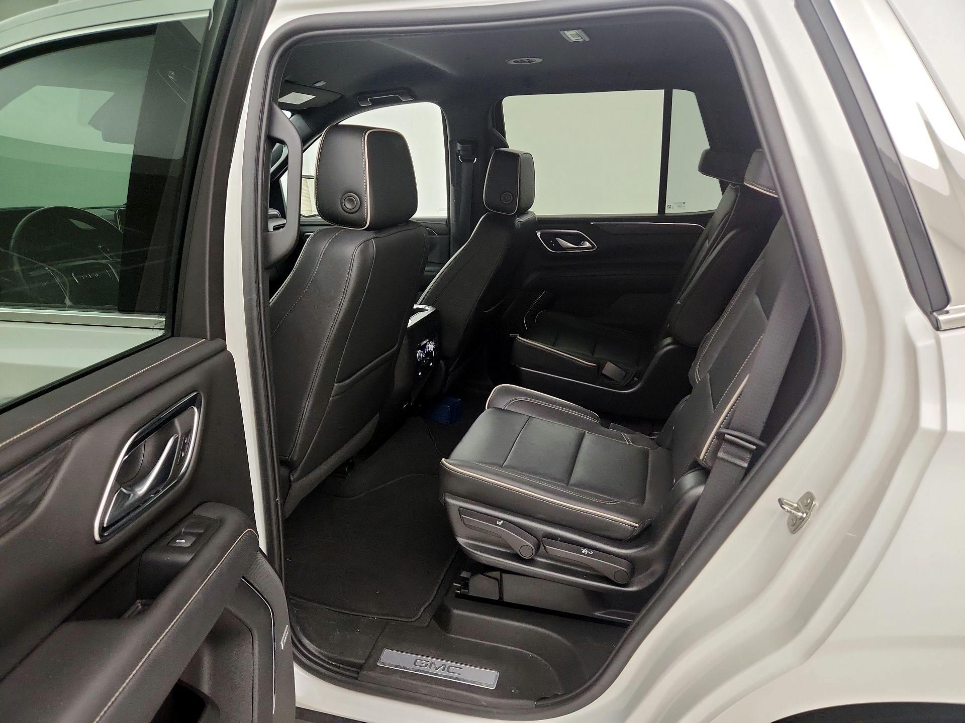 Thumbnail: 2023 GMC Yukon - 18