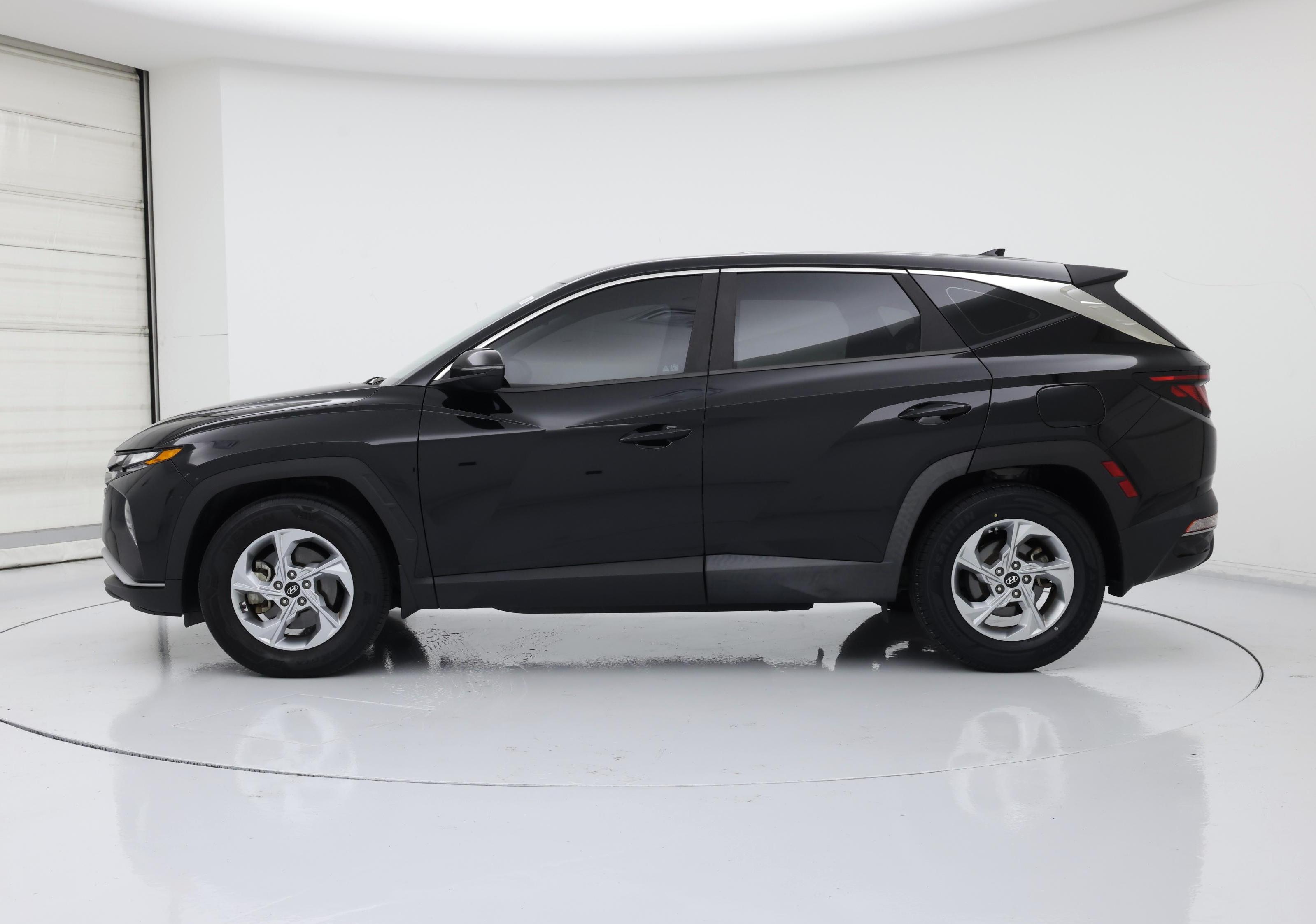 Thumbnail: 2022 Hyundai Tucson - 3