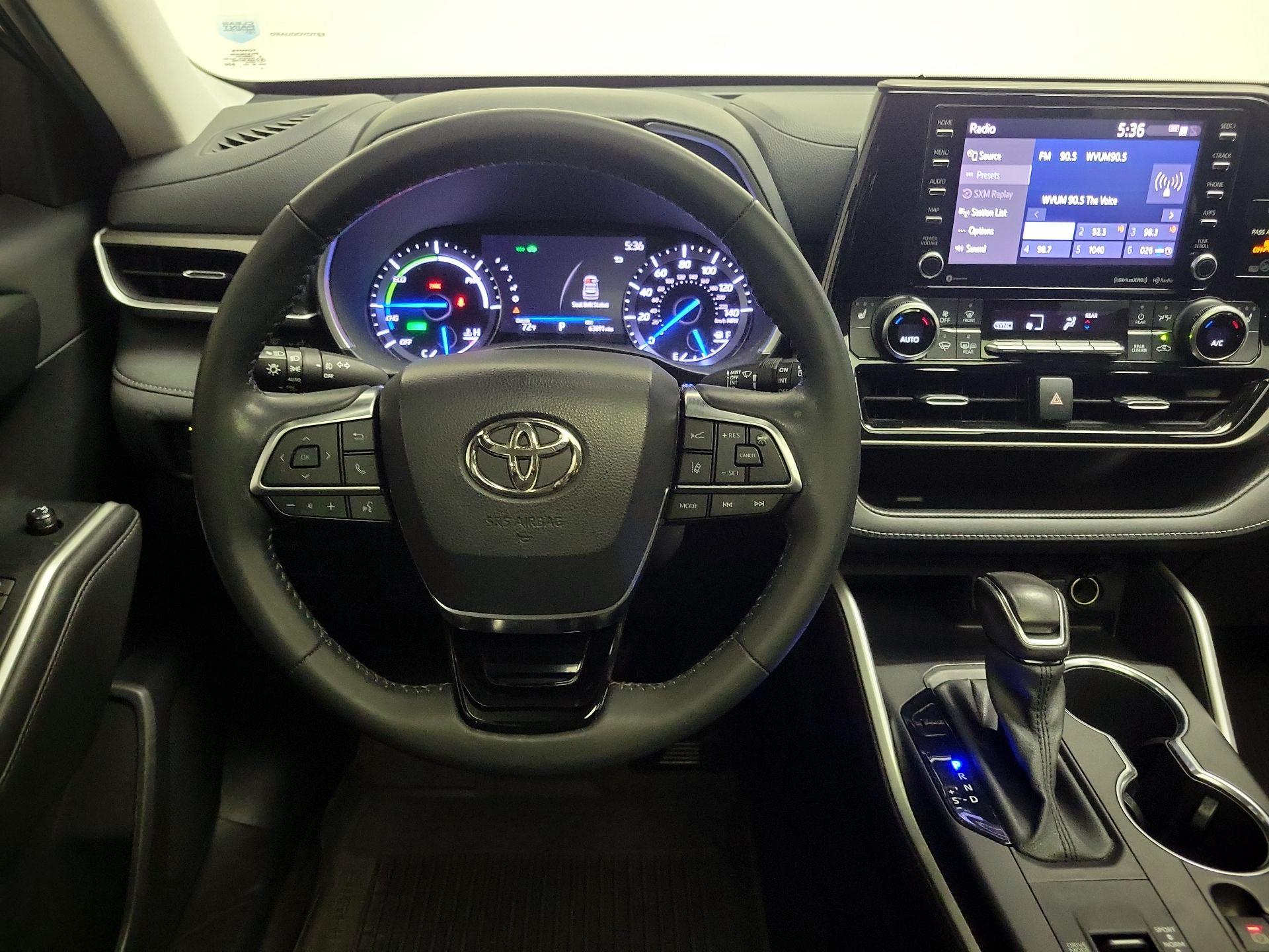 Thumbnail: 2020 Toyota Highlander - 10