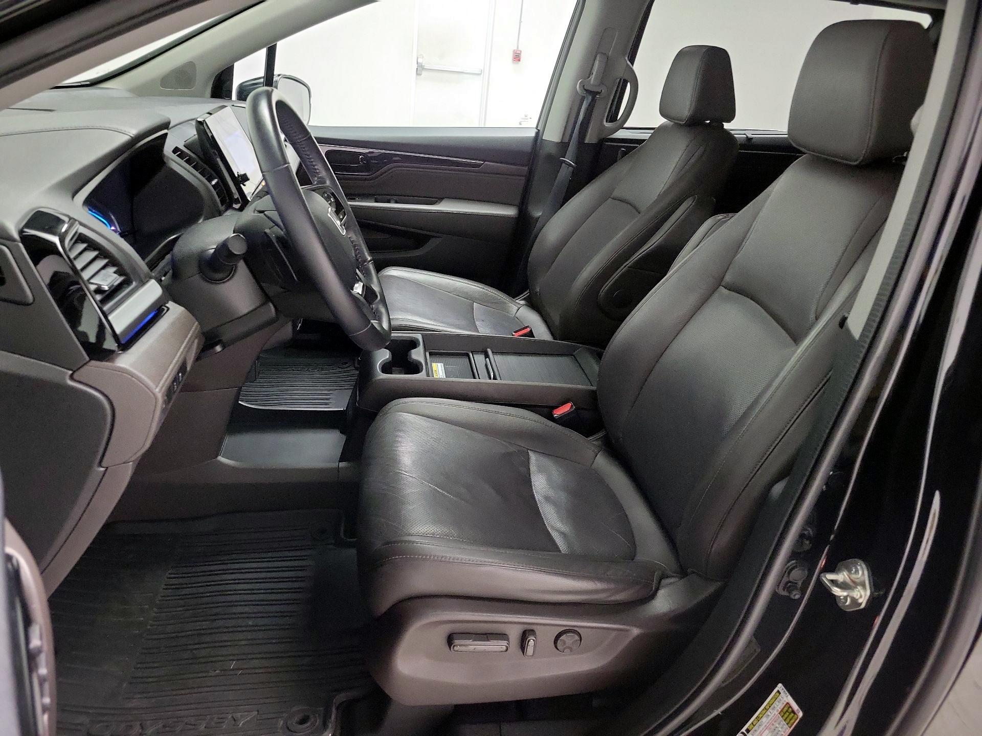 Thumbnail: 2018 Honda Odyssey - 11